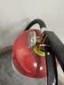 沪遂干粉灭火器4KG手提式箱子加厚推车二氧化碳店用商用酒店公司学校 4kg干粉灭火器丨新国标近期生产 实拍图