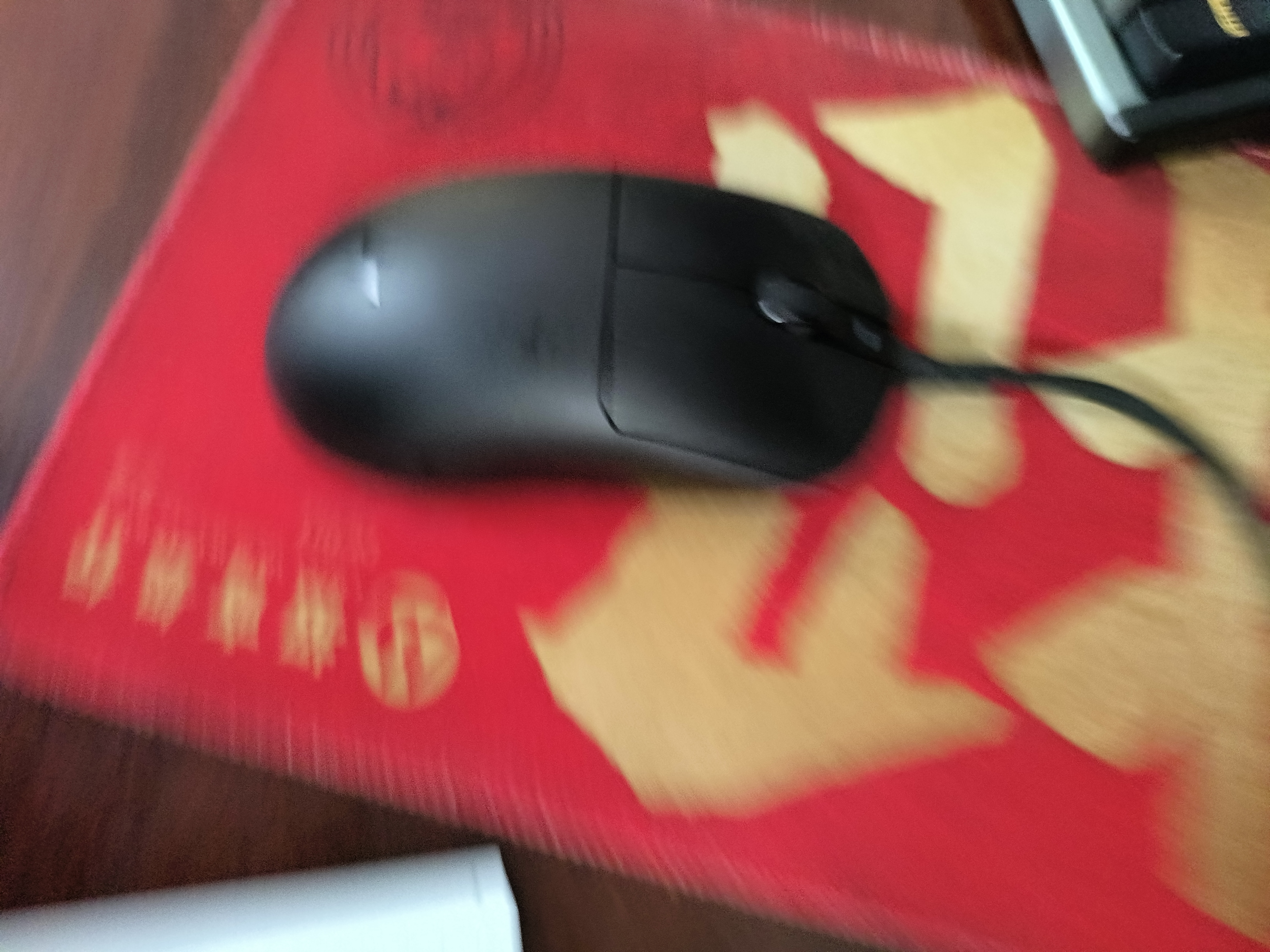 ATK蜻蜓A9无线鼠标电竞游戏办公鼠标 有线/蓝牙/2.4G/星闪三模连接轻量化 A9 Plus 黑色 实拍图