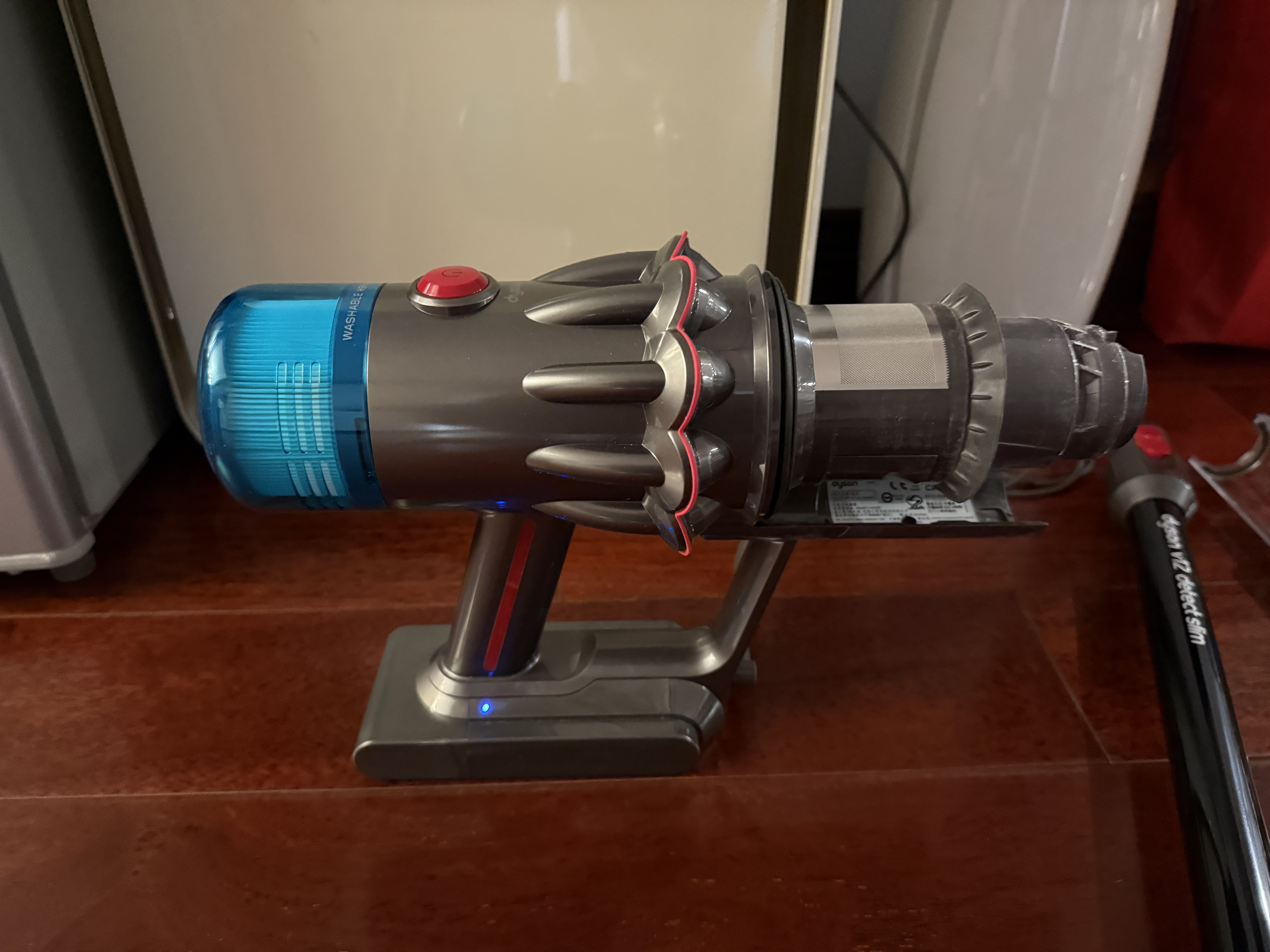 戴森（DYSON）V12 DetectSlimFluffy 两年质保家用手持无线除螨车载宠物吸尘器显尘大吸力吸猫毛神器教师节礼物 实拍图