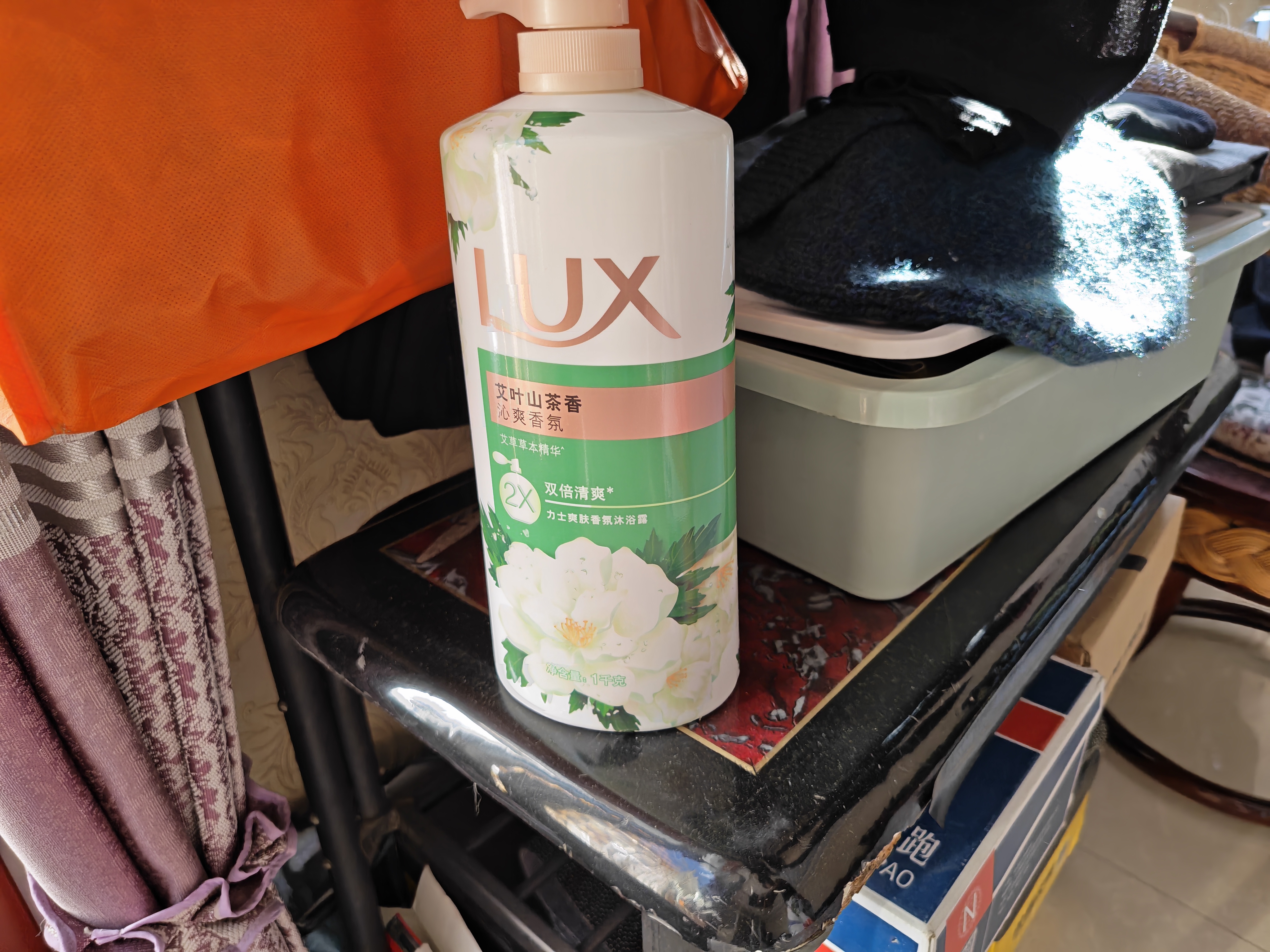 力士（LUX）沐浴露套装 清爽健肤 艾叶山茶香1000g送幽莲350g 香味持久 实拍图