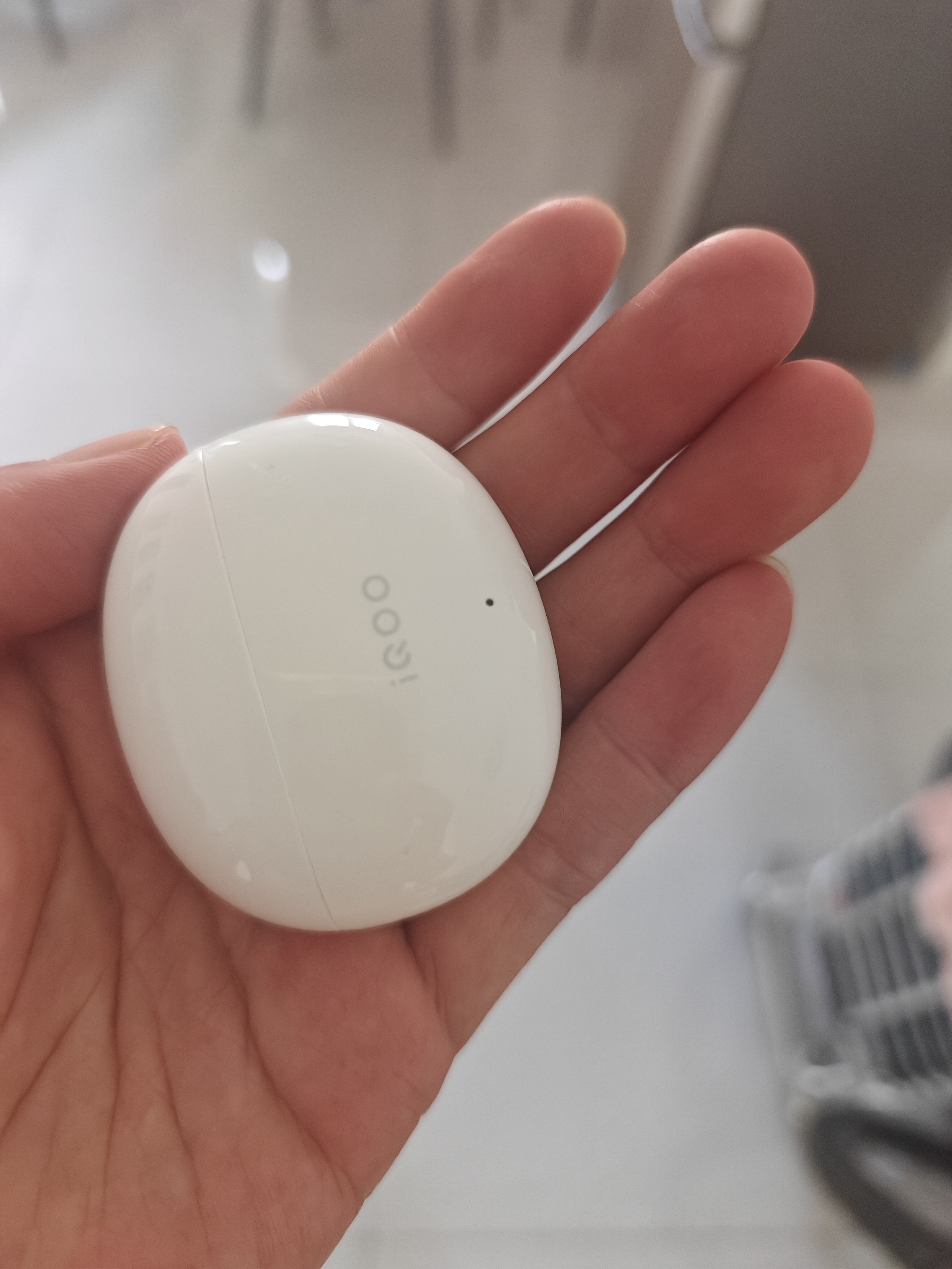 vivo iQOO TWS Air3原装真无线蓝牙耳机音乐游戏运动降噪电竞声效超轻佩戴耳麦适用于oppo苹果华为 iQOO TWS Air3奔霆白 实拍图