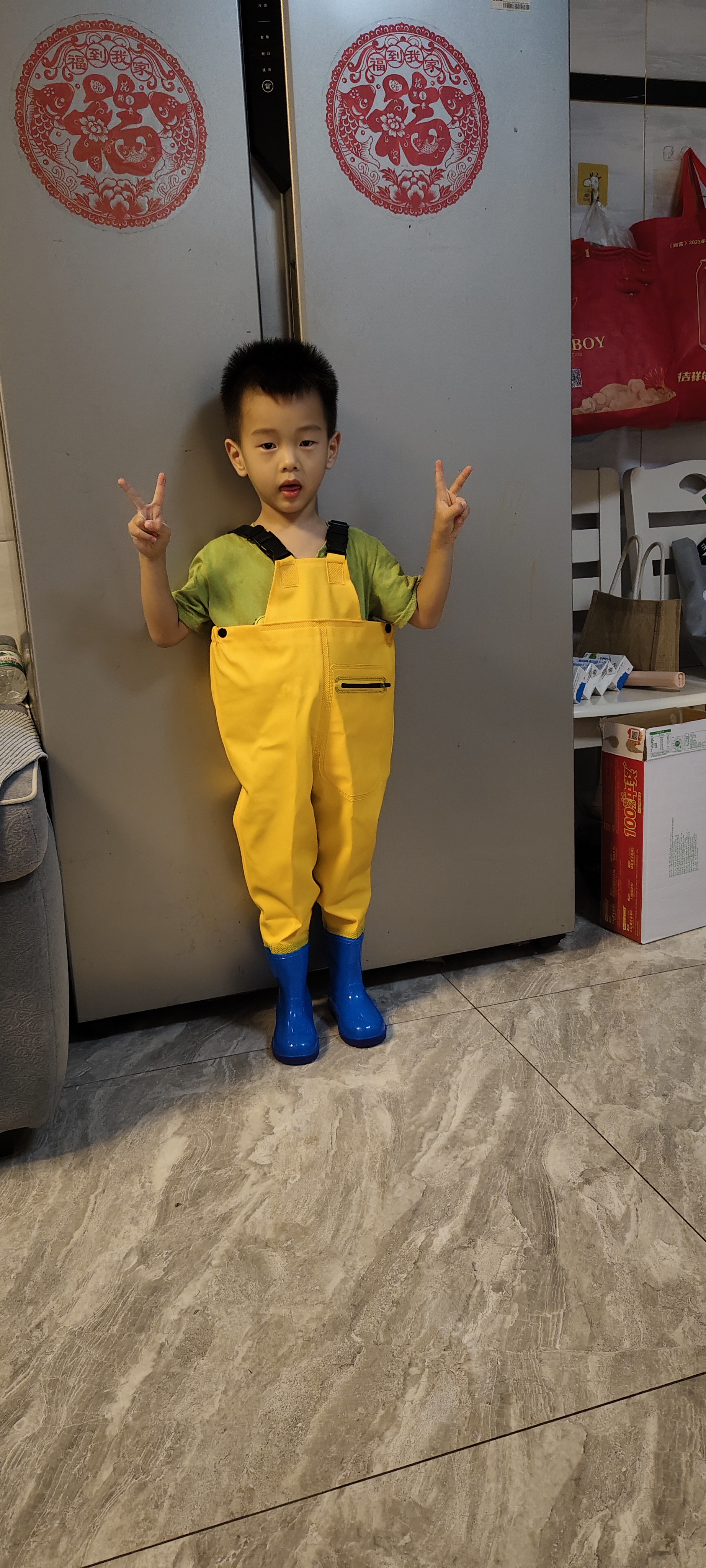 惊浪儿童下水裤赶海连体雨裤防水雨靴一体涉水玩水幼儿园装备 26码 实拍图