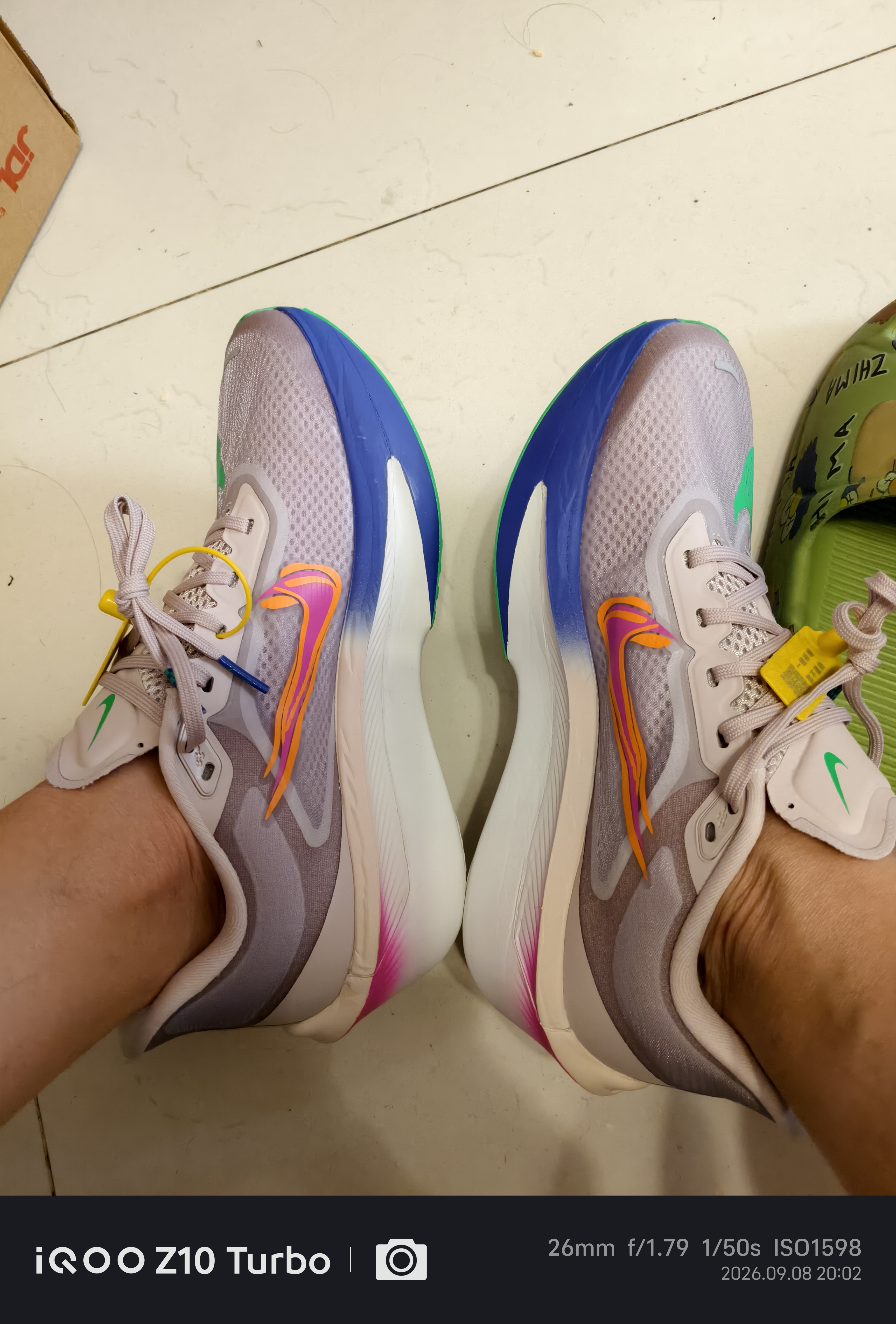 耐克NIKE男ZOOM FLY 6基普乔格限定版碳板跑步运动鞋HJ7038-600红40.5 实拍图