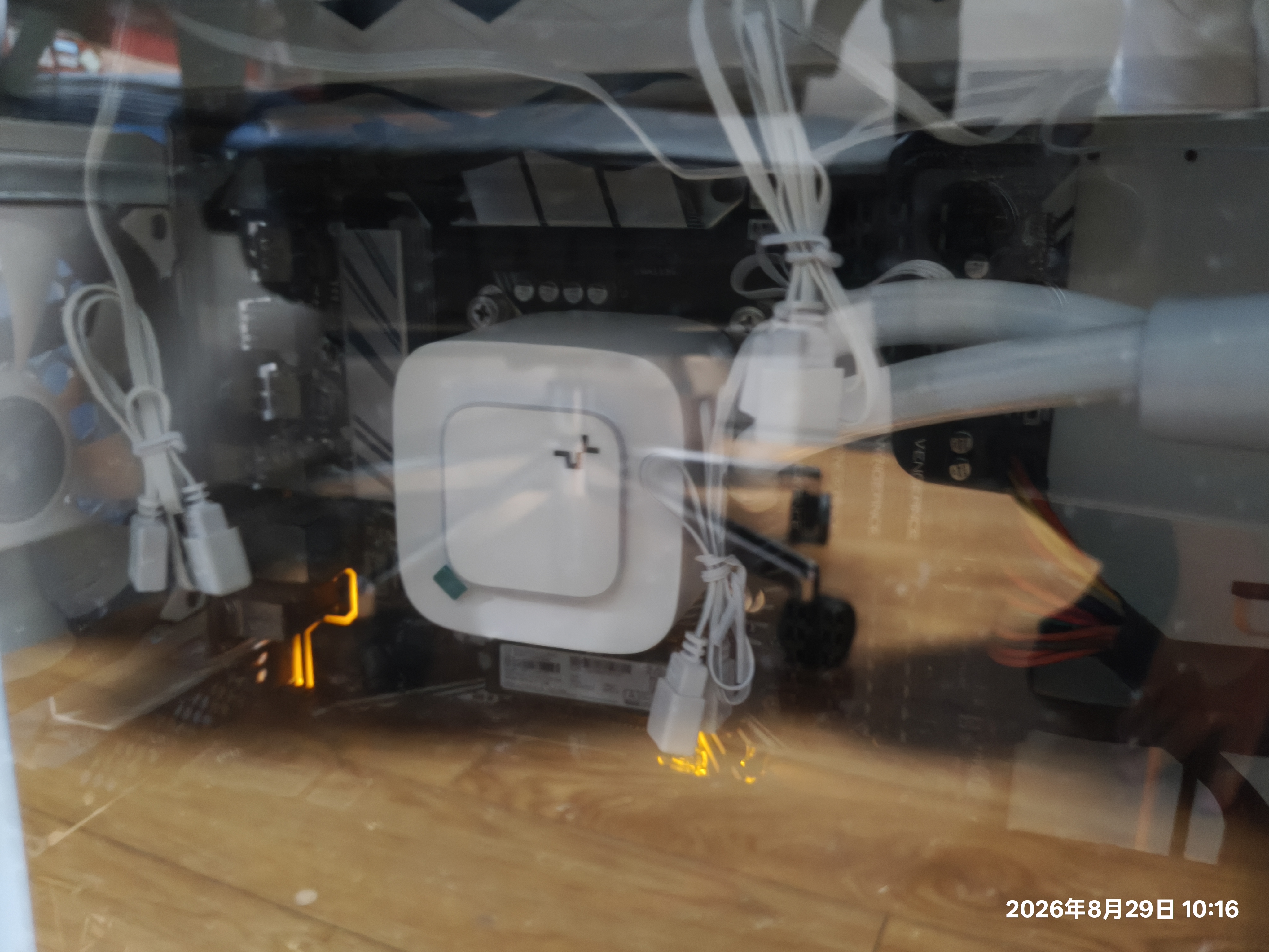 九州风神（DEEPCOOL）冰果360水冷CPU散热器白色/300W/动感果冻光效/PWM调速水泵/3年质保/支持1851 实拍图