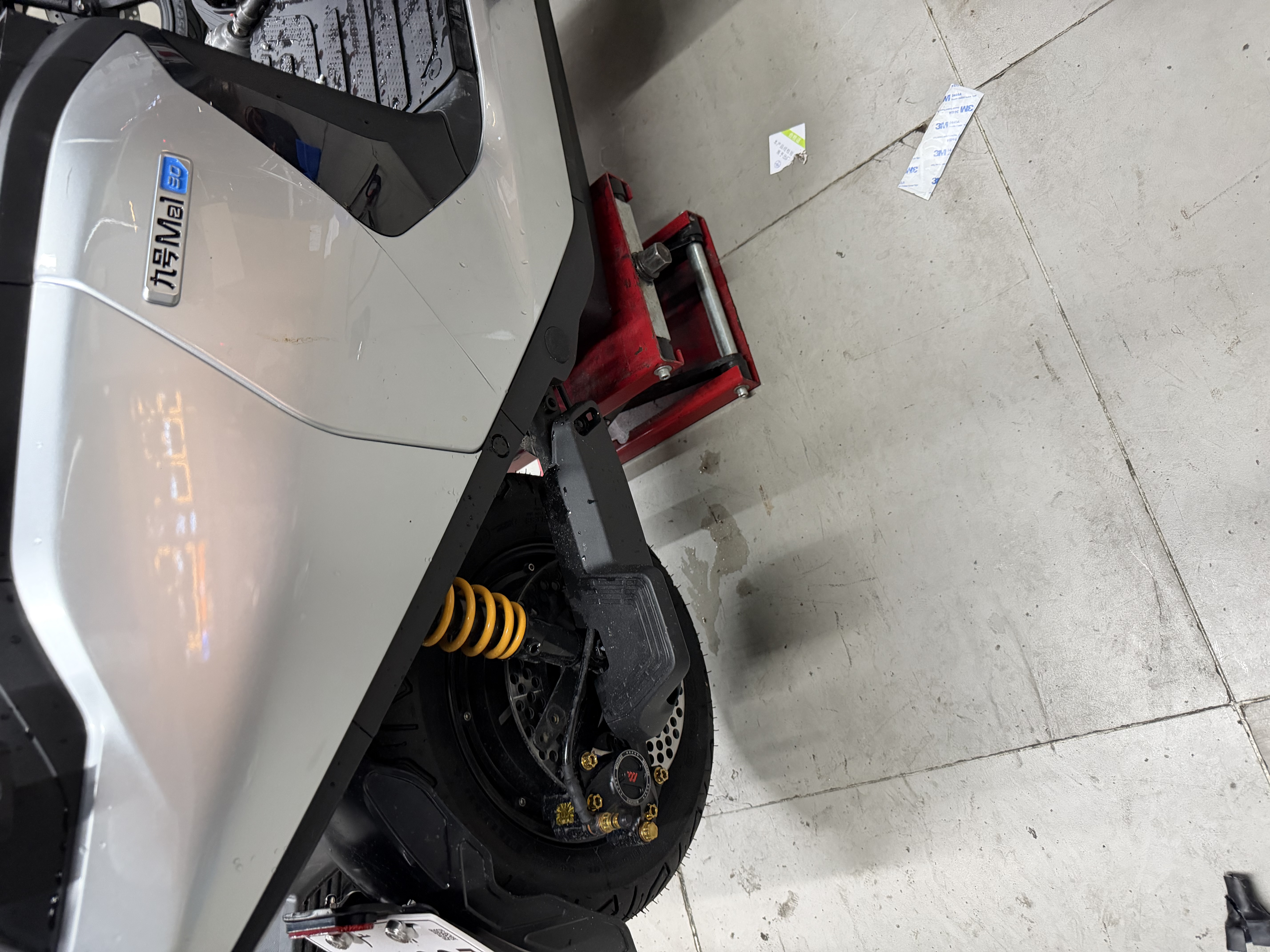 布雷博（Brembo）卡钳【价保双11】三代小螃蟹卡钳HPK高性能九号改装摩托车电动车刹车卡钳（含刹车片）黑红 实拍图