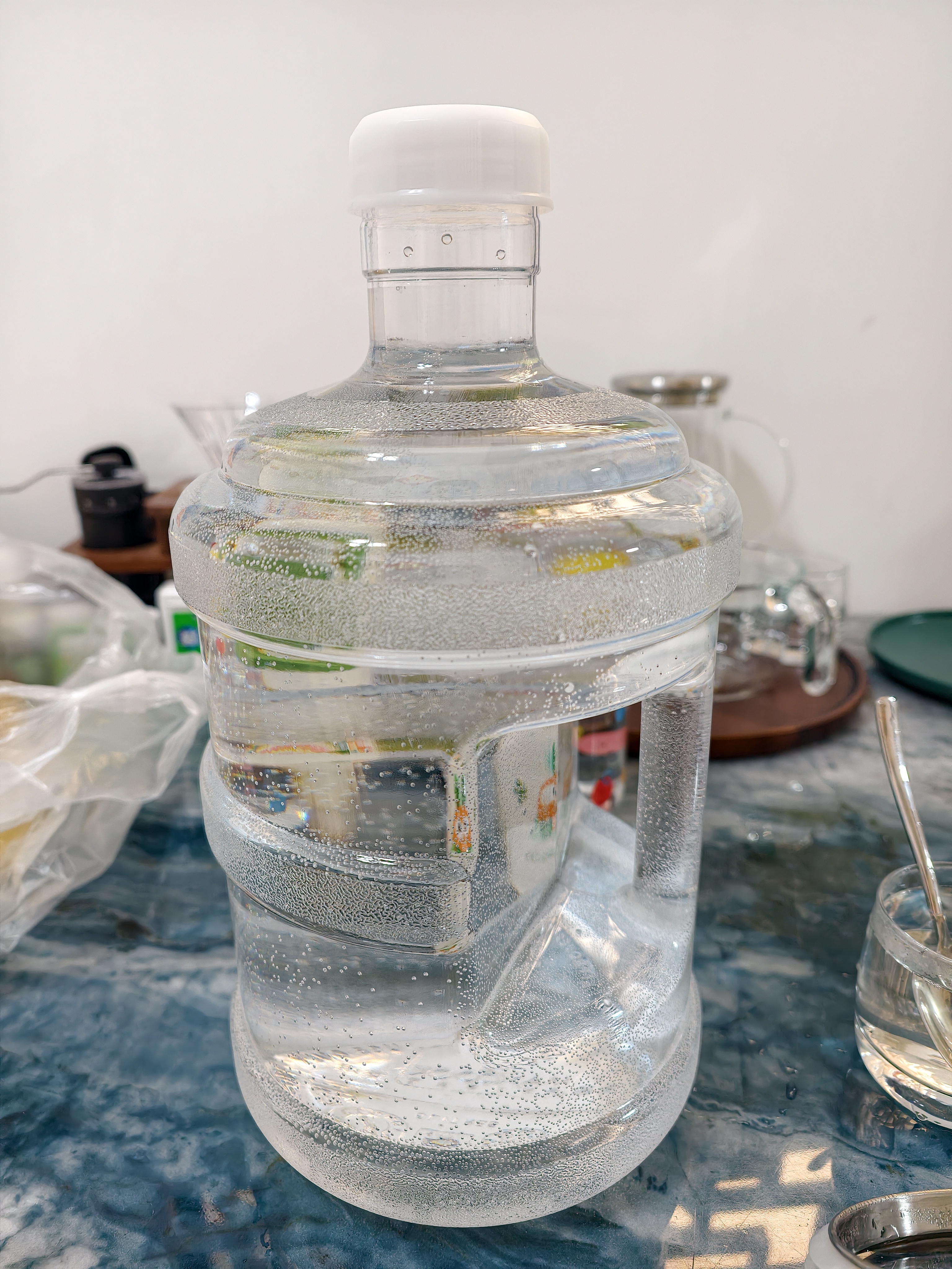 美厨（MAXCOOK）纯净水桶 矿泉水桶饮水桶 5L桶装水塑料饮水机手提户外桶MCX7506 实拍图