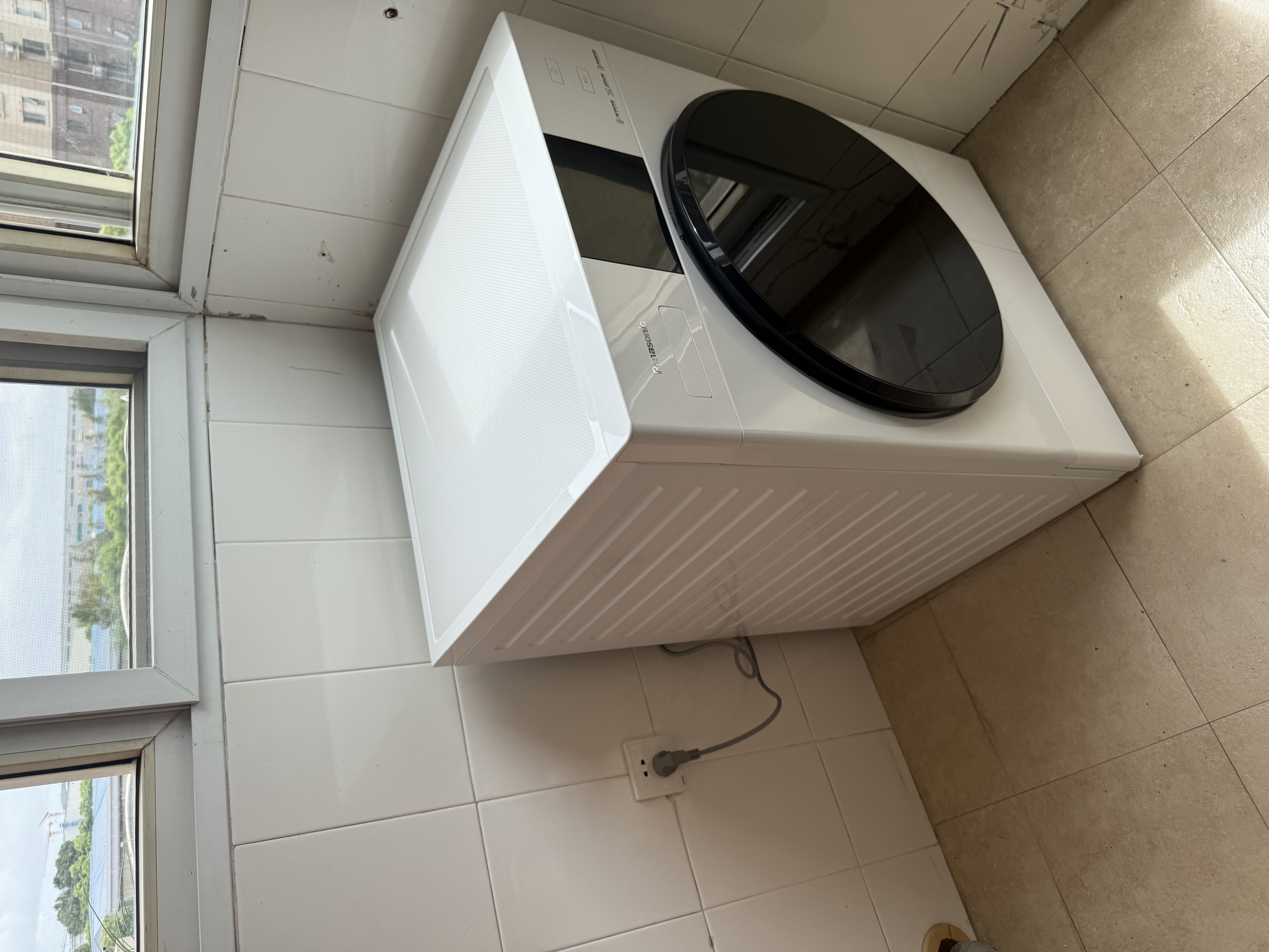 松下（Panasonic）白月光4.0热泵烘干机10KG 家用变频干衣机烘护不伤衣 专业宠物除毛烘 NH-1531NR 实拍图