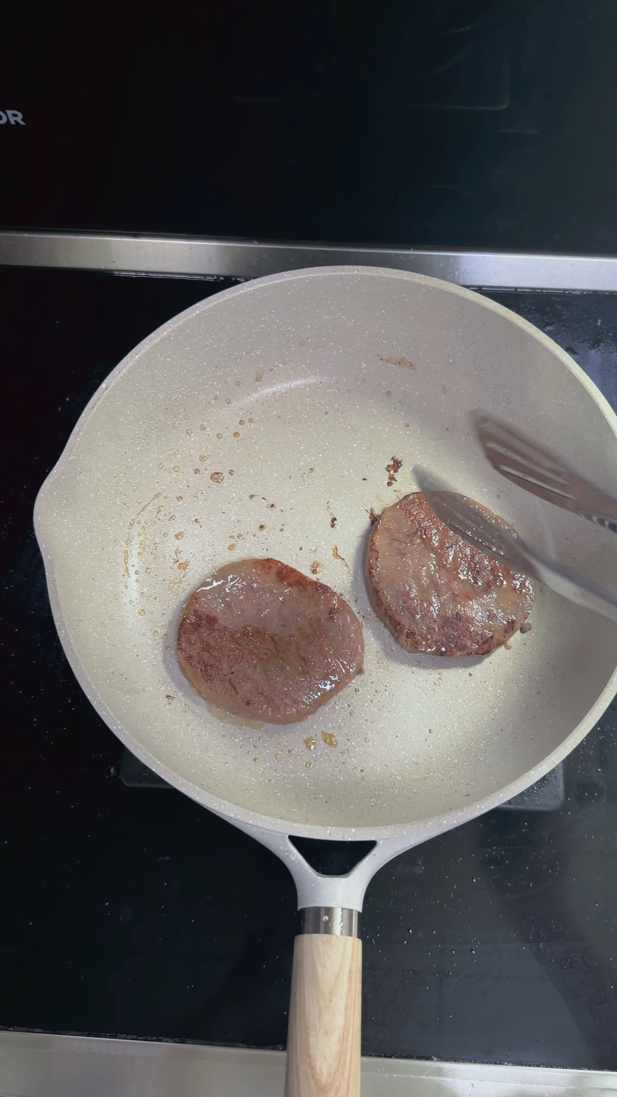 卡罗特不粘钛锅炒锅家用麦饭石炒菜锅平底锅不沾锅电磁炉燃气灶30cm套装 实拍图