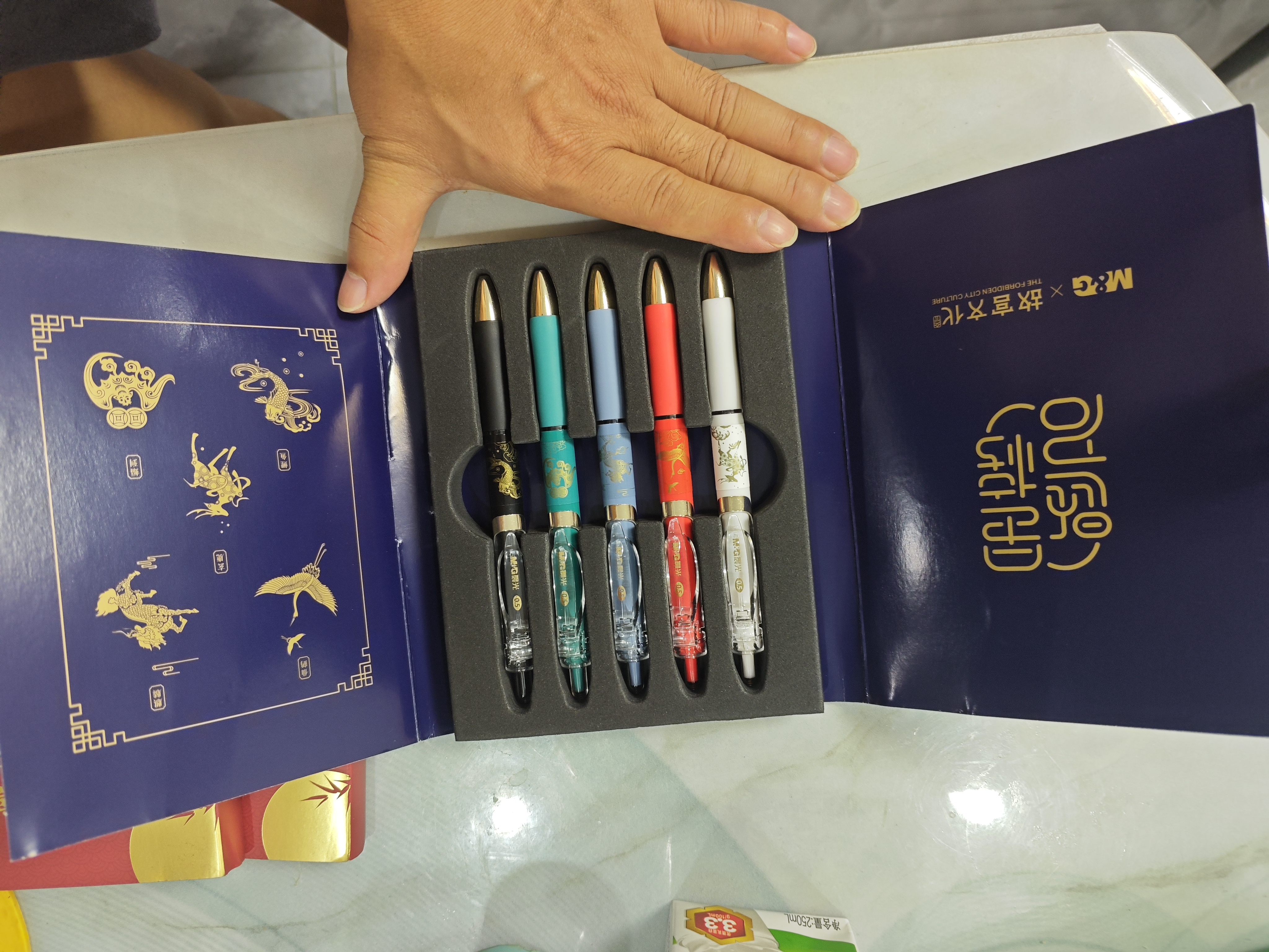 晨光（M&G）文具K35故宫文化金榜题名黑色0.5mm中性笔 学生按动子弹头签字笔 5支/盒AGPK35X4A开学 实拍图