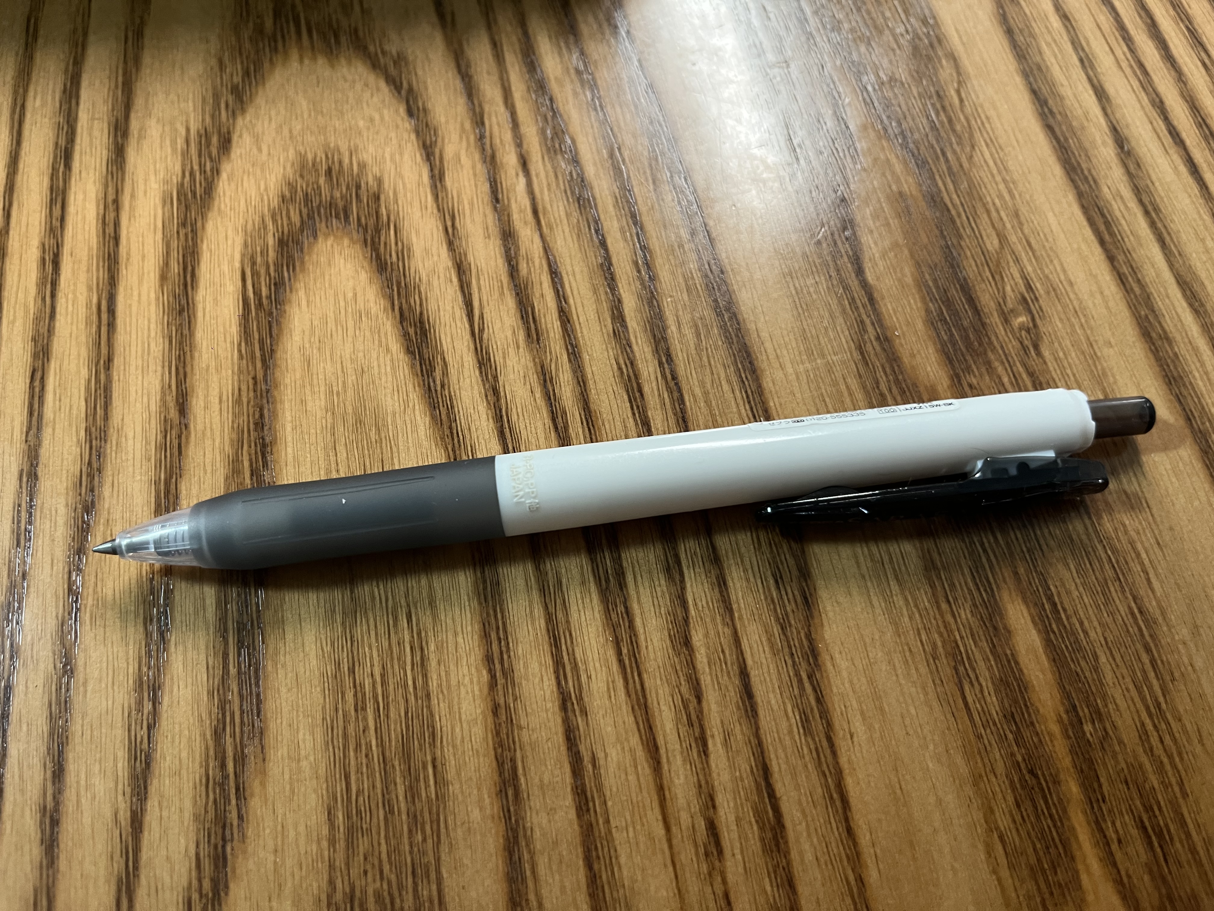 斑马牌（ZEBRA）中性笔 0.38mm子弹头按压签字笔 大容量学生办公走珠笔 JJXZ15W 黑色 5支装 实拍图