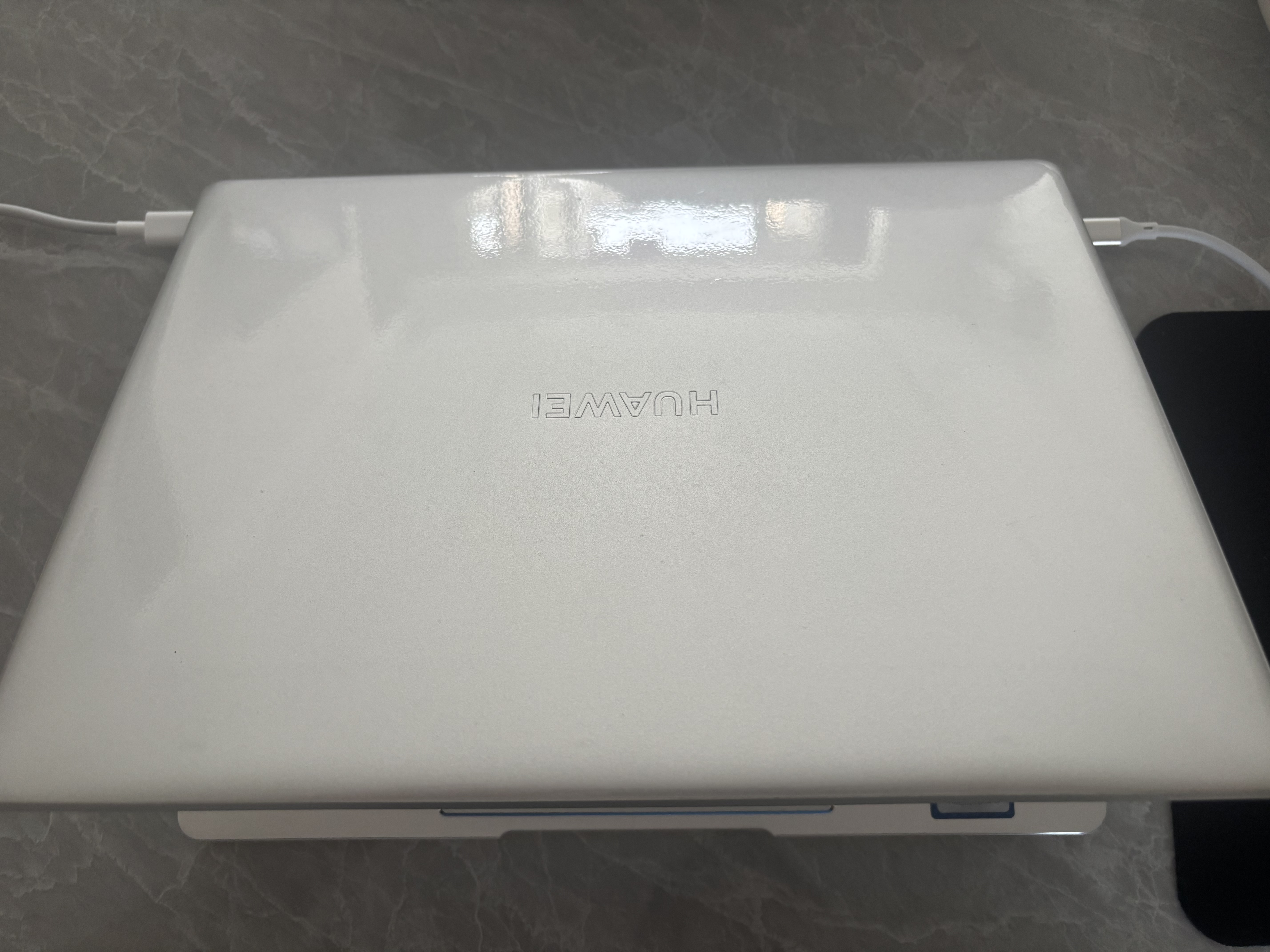 华为HUAWEI二手笔记本MateBook13/xpro触屏2K猎人游戏本便携二手笔记本电脑 Magic R5-3500 16G+512G高性能 95成新 实拍图