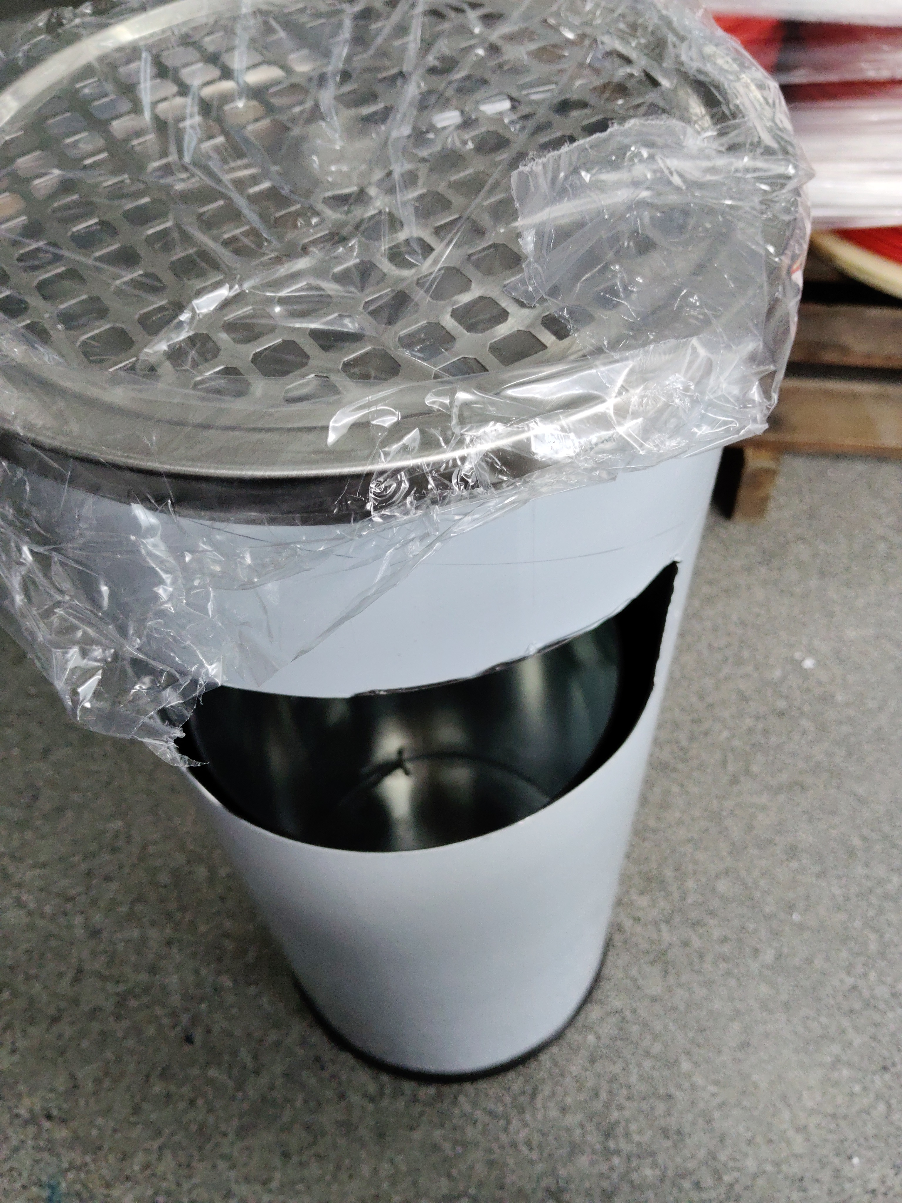 领象 圆柱形24*62cm 不锈钢 立式带内桶 灭烟吸灰 烟灰桶 酒店垃圾桶 实拍图