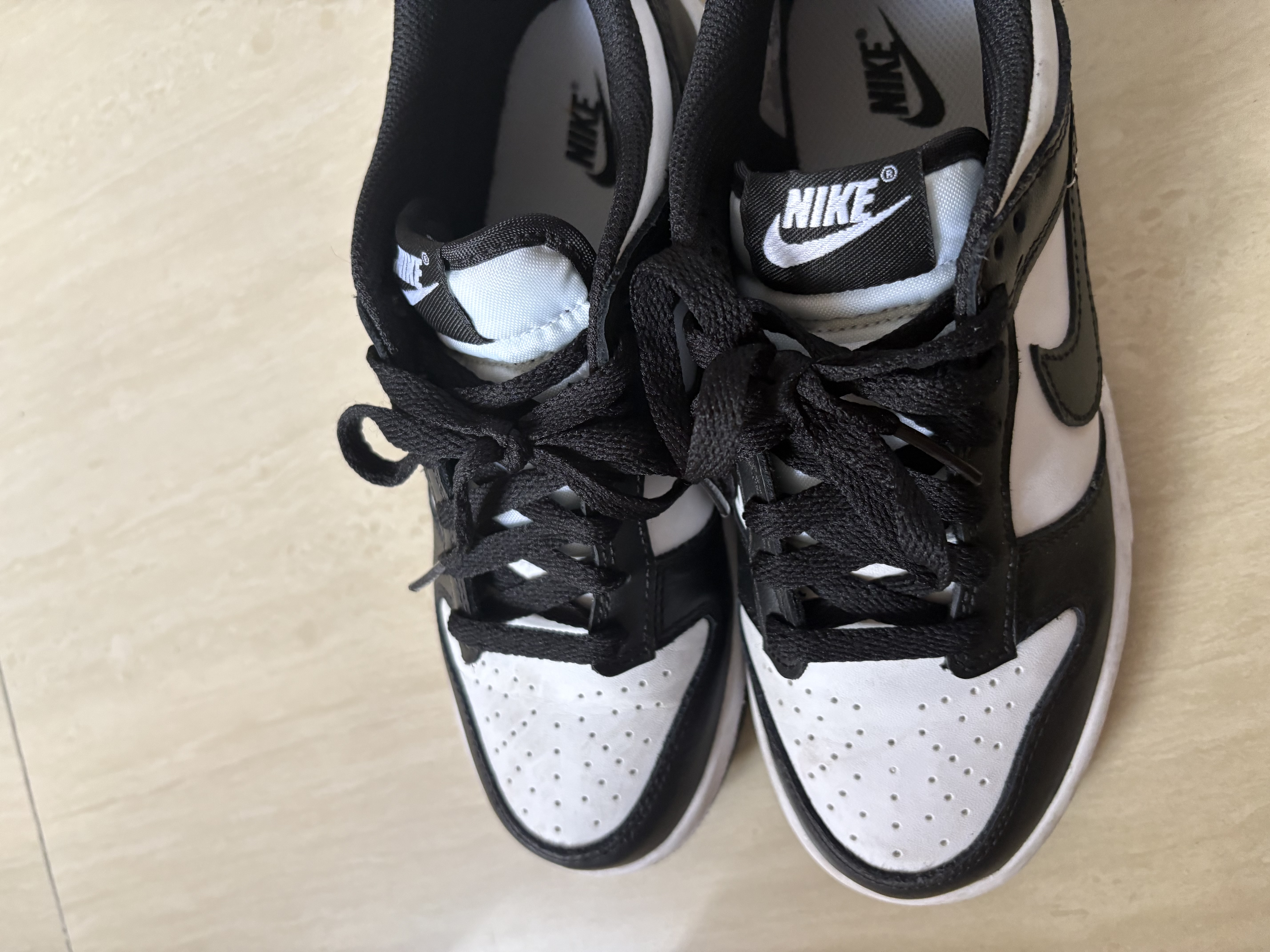 耐克NIKE女子休闲板鞋 DUNK 百搭大童运动鞋CW1590-100白黑37.5 实拍图