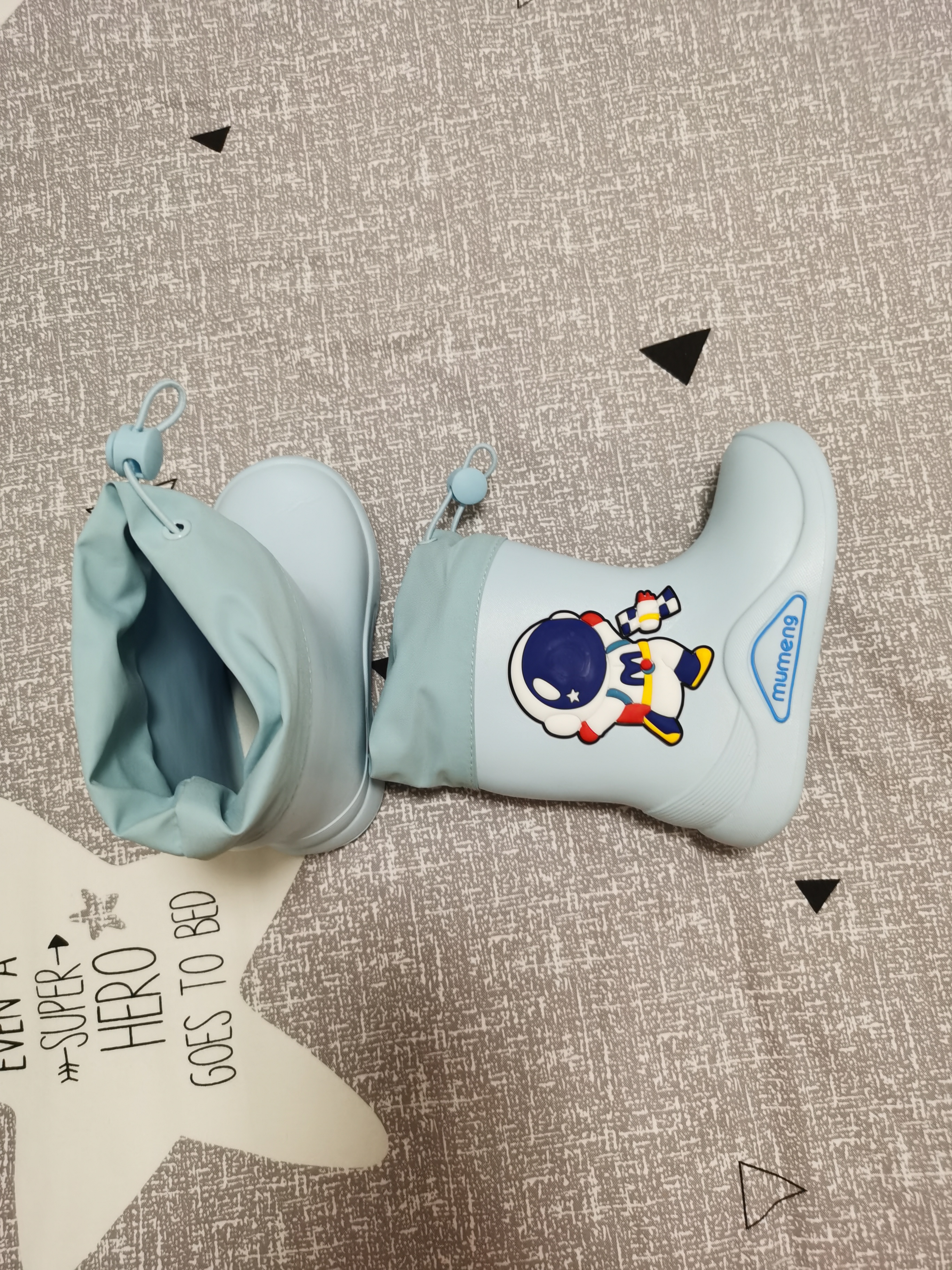 牧萌儿童雨鞋男童女童防水立体宝宝防滑耐磨卡通雨靴 太空人 17码 实拍图
