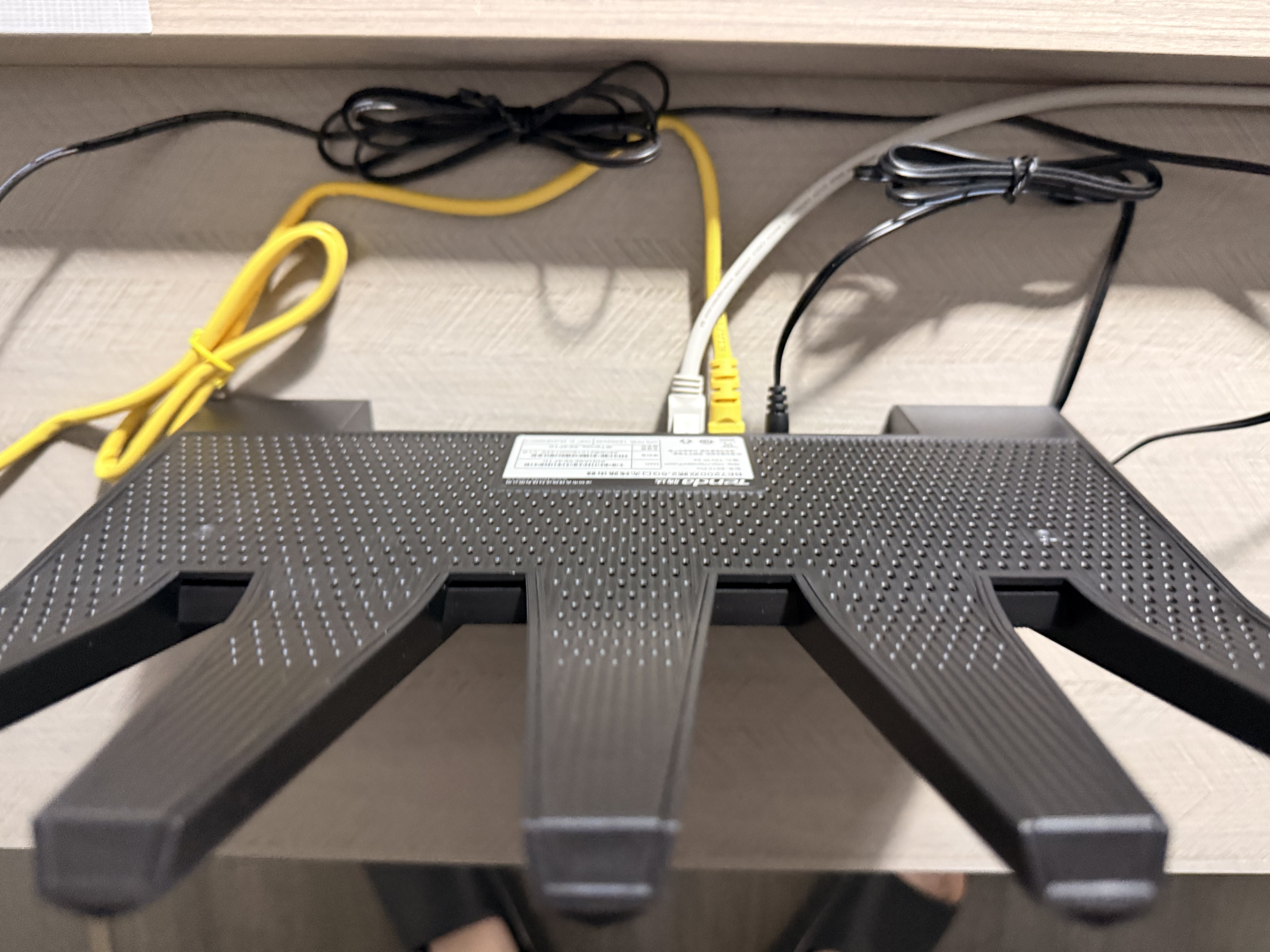 Tenda腾达路由器WiFi7【泰山BE7200 Ultra】千兆穿墙王信号放大器增强无线家用电竞立式BE12 Pro 实拍图