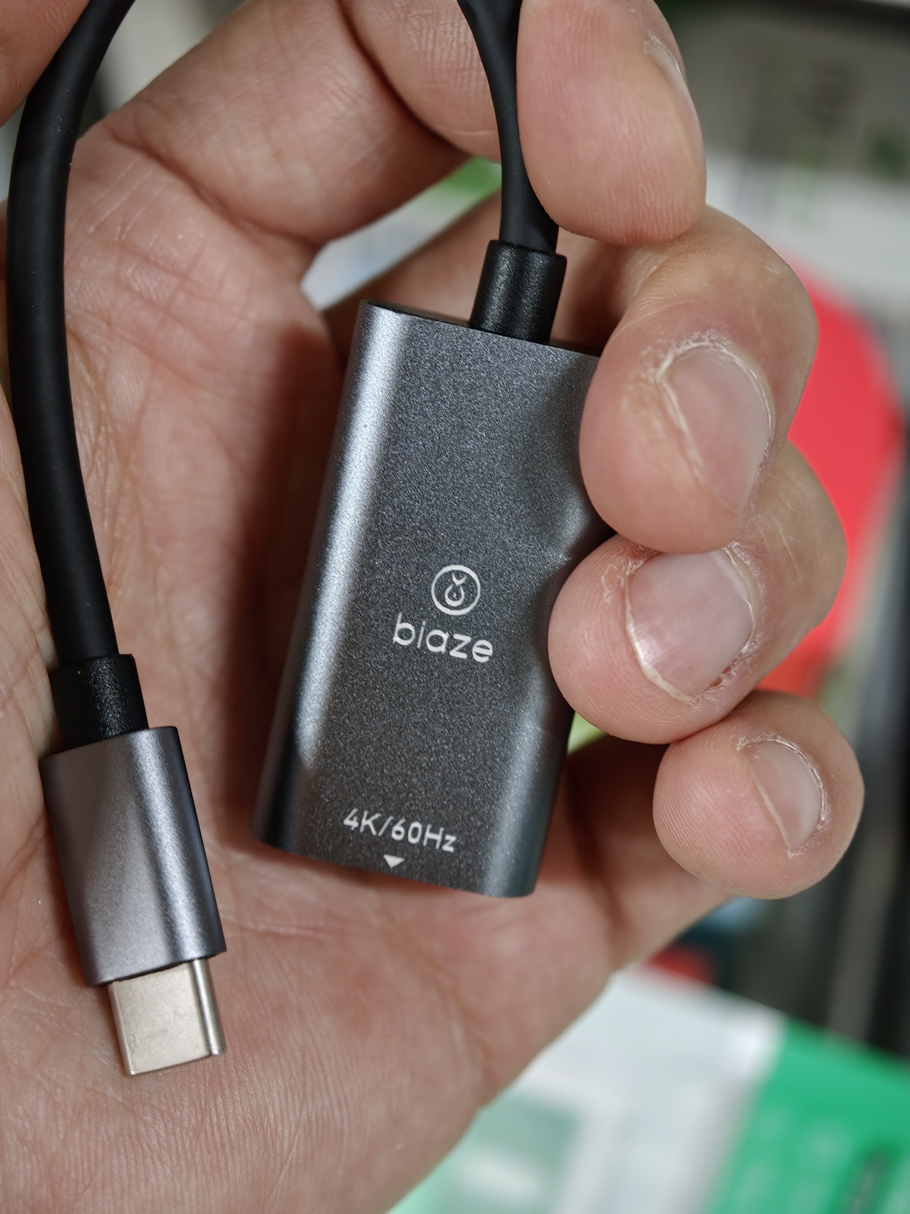 毕亚兹Type-C转HDMI2.0母转接头适用雷电4/5线转换器高清4K60/2K144Hz投屏USB-C扩展接Mac笔记本手机平板 实拍图