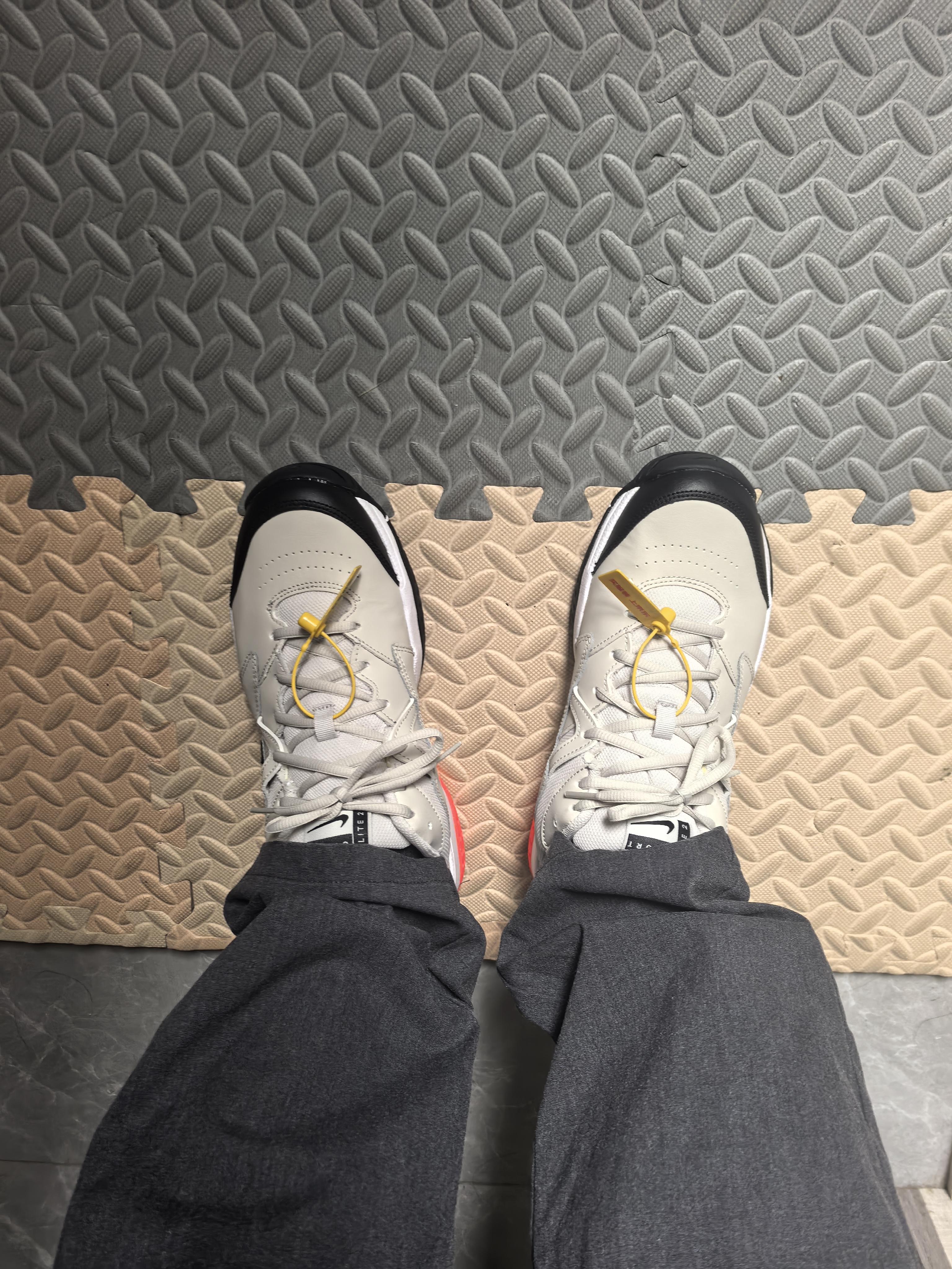 耐克NIKE男子COURT LITE 2 网球运动鞋AR8836-002灰黑42.5 实拍图