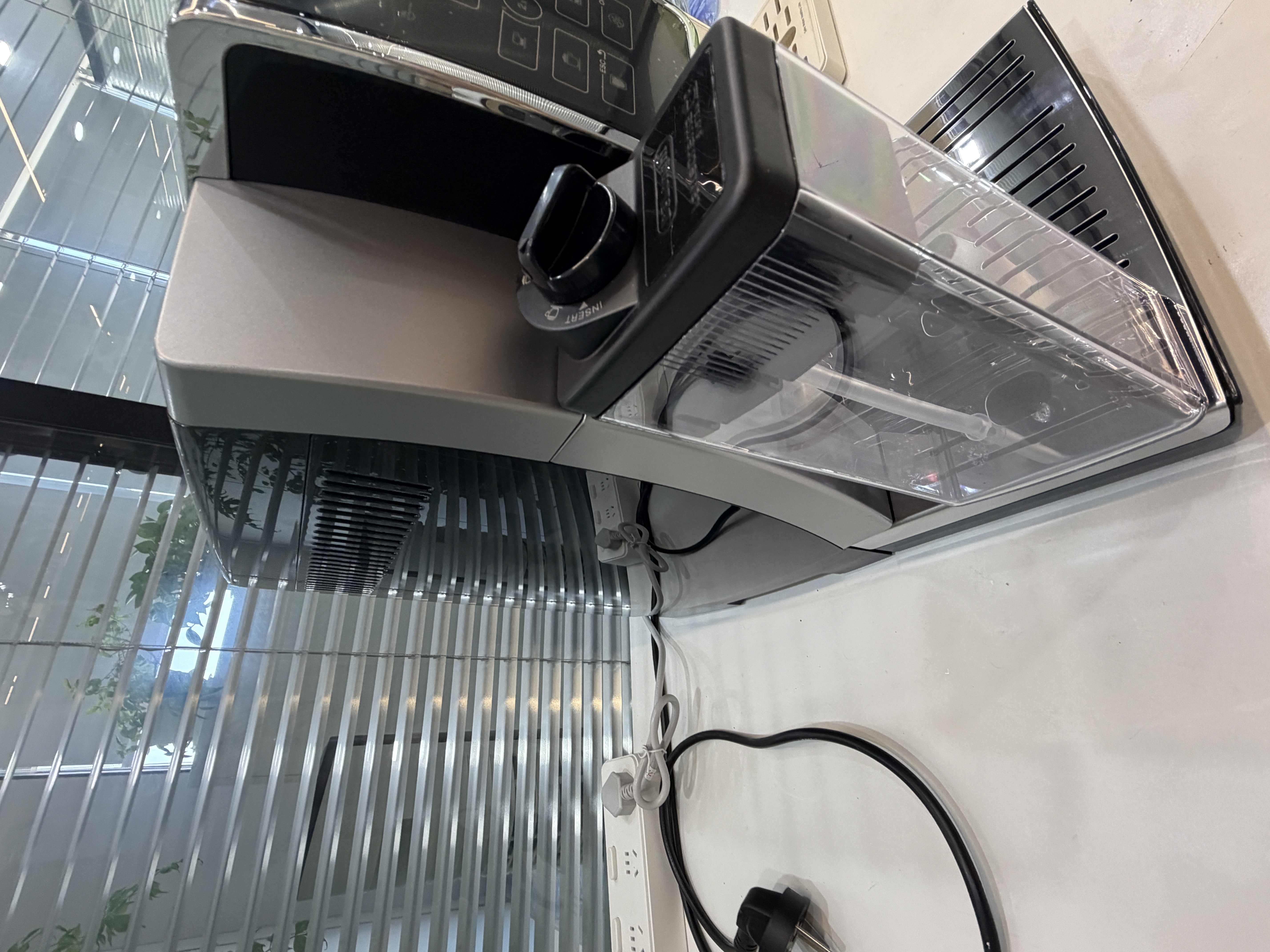 德龙（Delonghi）咖啡机 家用全自动咖啡机 欧洲进口自动奶泡卡布奇诺 意式现磨灵动系列ECAM350.50明星同款 礼物 实拍图