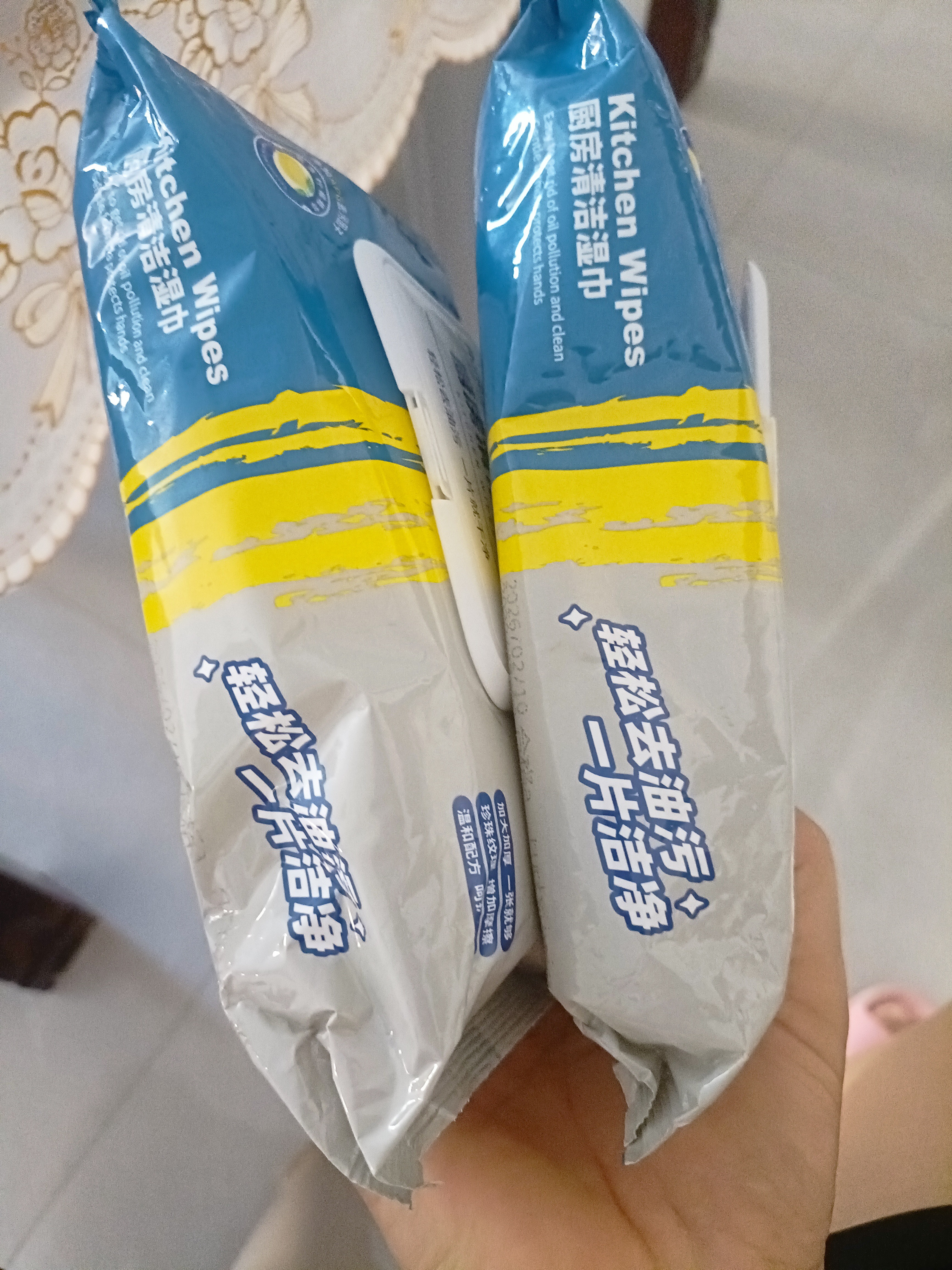 京东物流 厨房湿巾大包吸油去污家用抽取式带盖厨房清洁加大加厚 【到手2大包】厨房湿巾50抽*2 实拍图