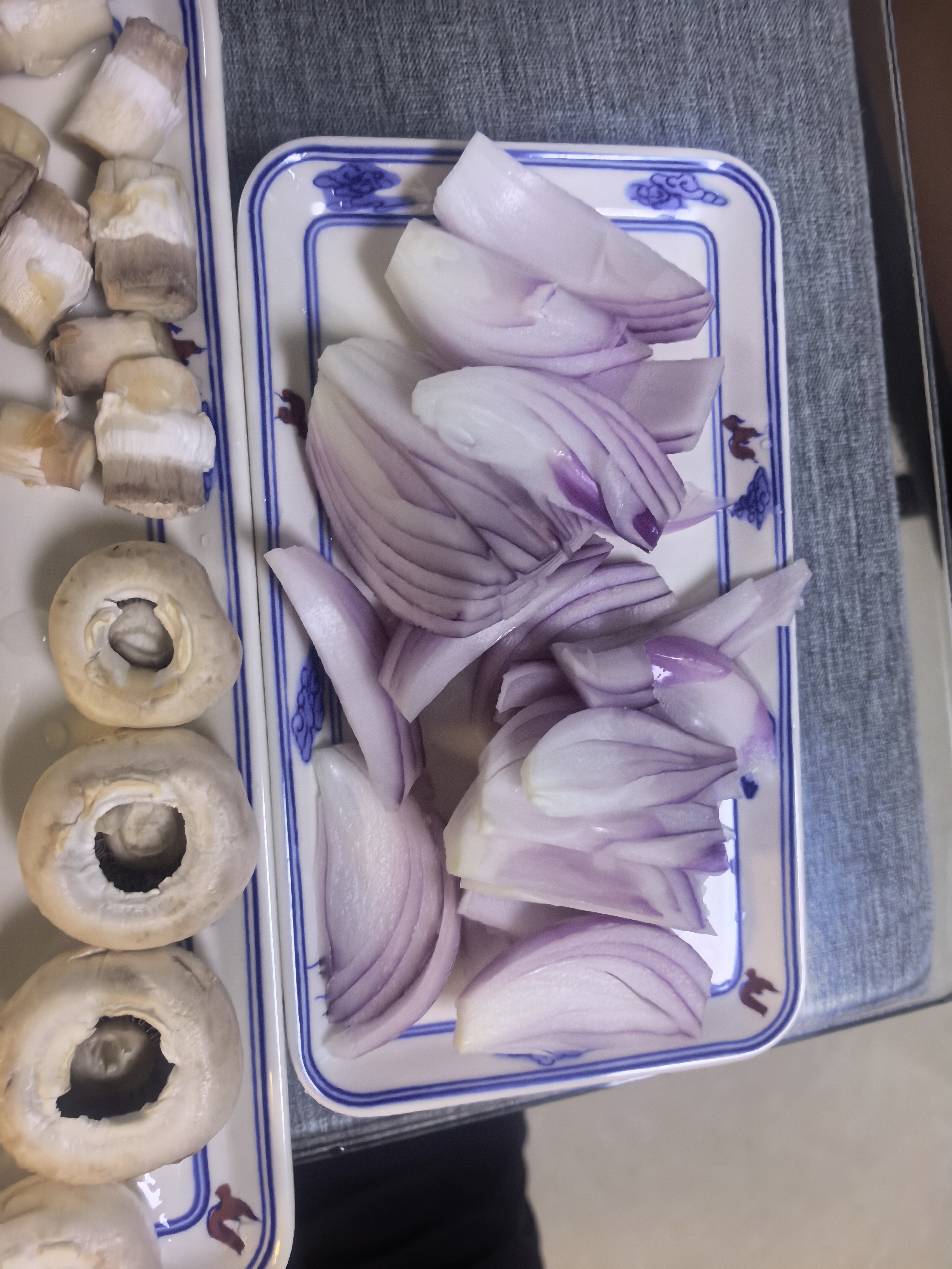 去皮紫洋葱约650g 实拍图
