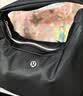 lululemon丨City Essentials 女士单肩包 LW9GF7S 黑/银 O/S 实拍图
