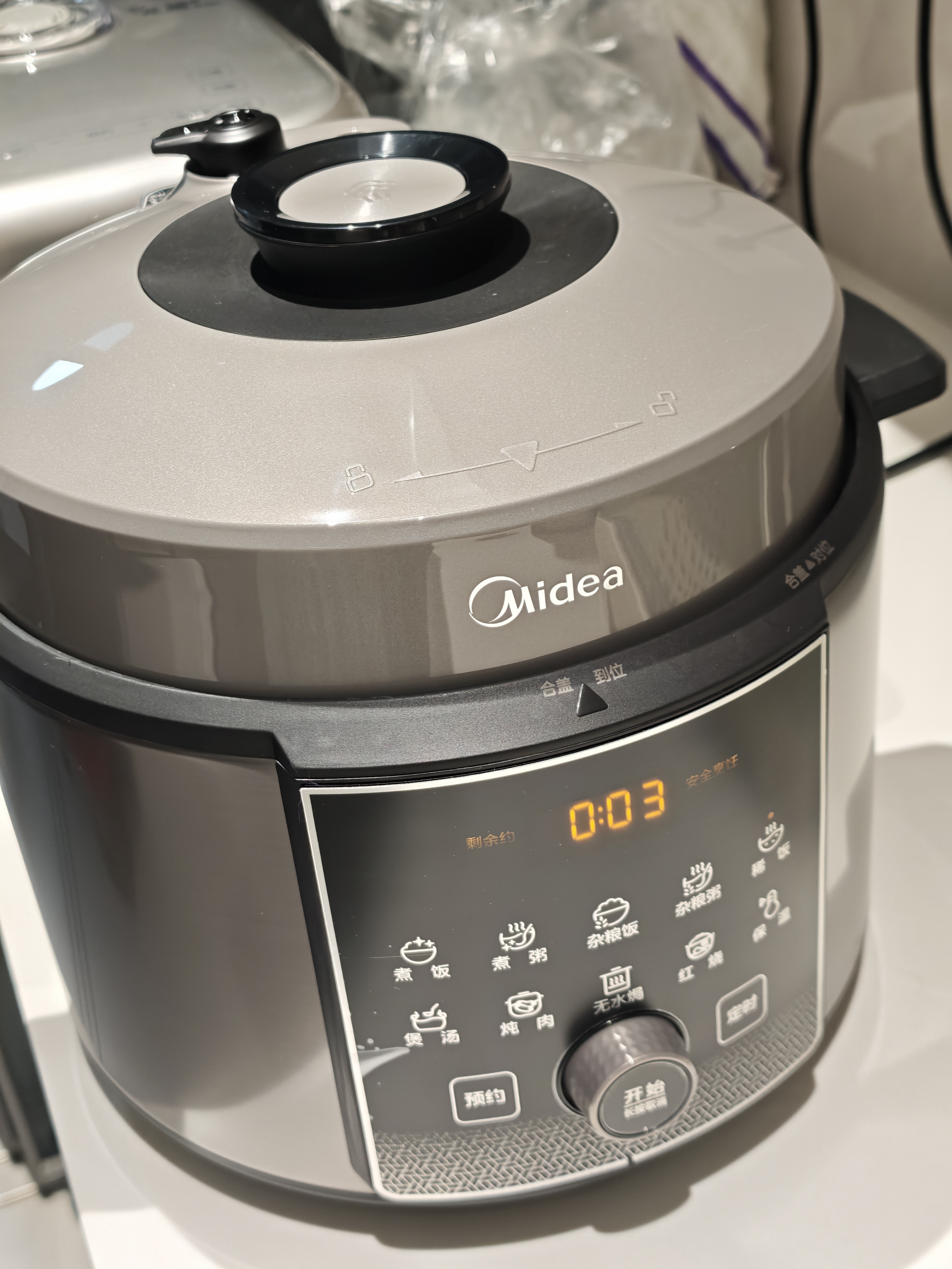 美的（Midea）大压力112kPa锁嫩蒸电压力锅0涂层精钢厚釜高压电饭煲5L家用4-6人饭锅MY-E5830G智能预约开盖火锅 实拍图