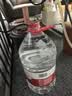 农夫山泉饮用水 饮用天然水5L*4桶 整箱装 桶装水塑膜随机包装 实拍图