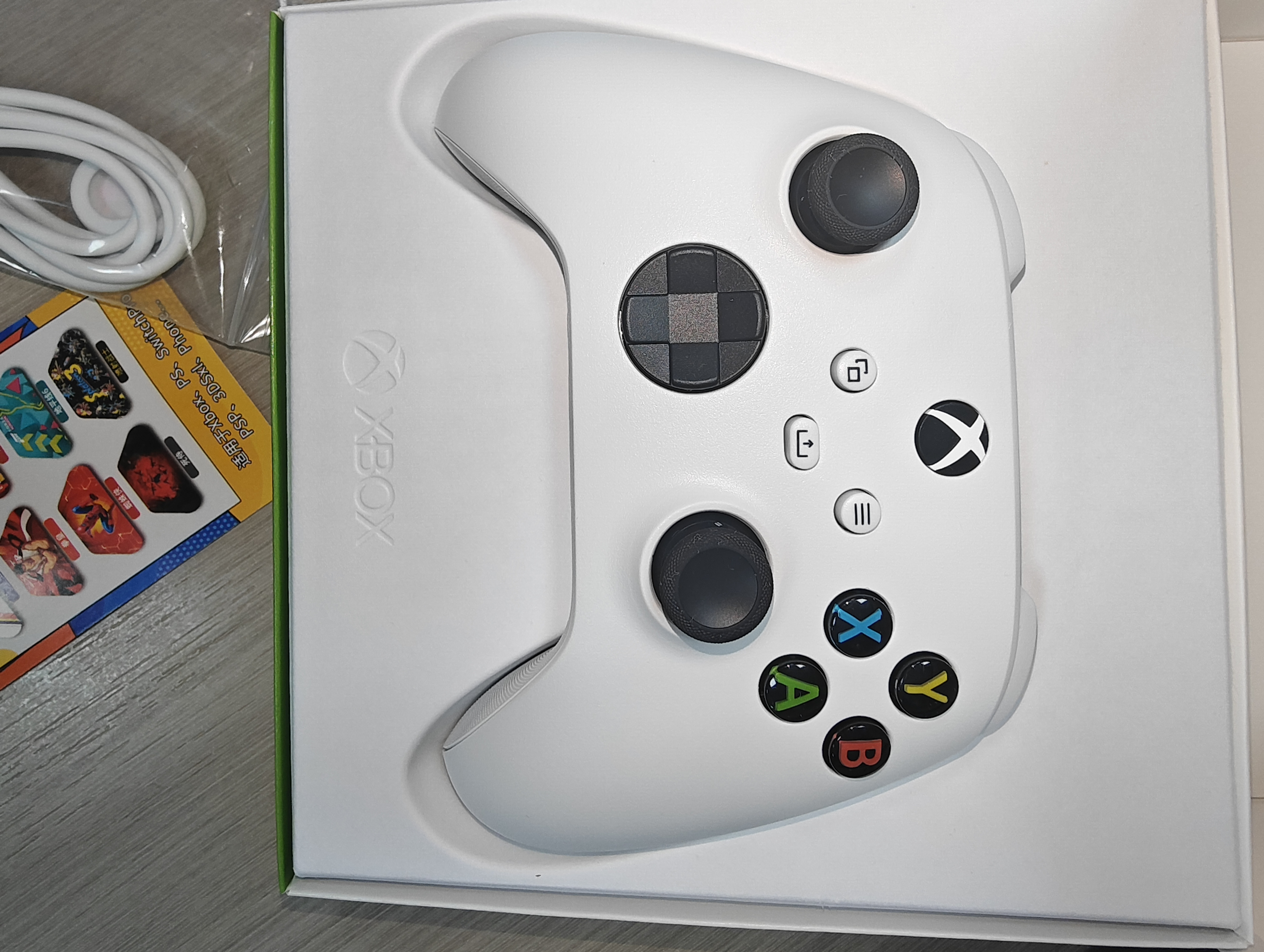 XBOX微软Xbox Series S/X【海外版】无线Xbox手柄 XSS XSX 蓝牙游戏手柄 PC电脑 Xbox手柄 冰雪白+接收器 海外版 实拍图