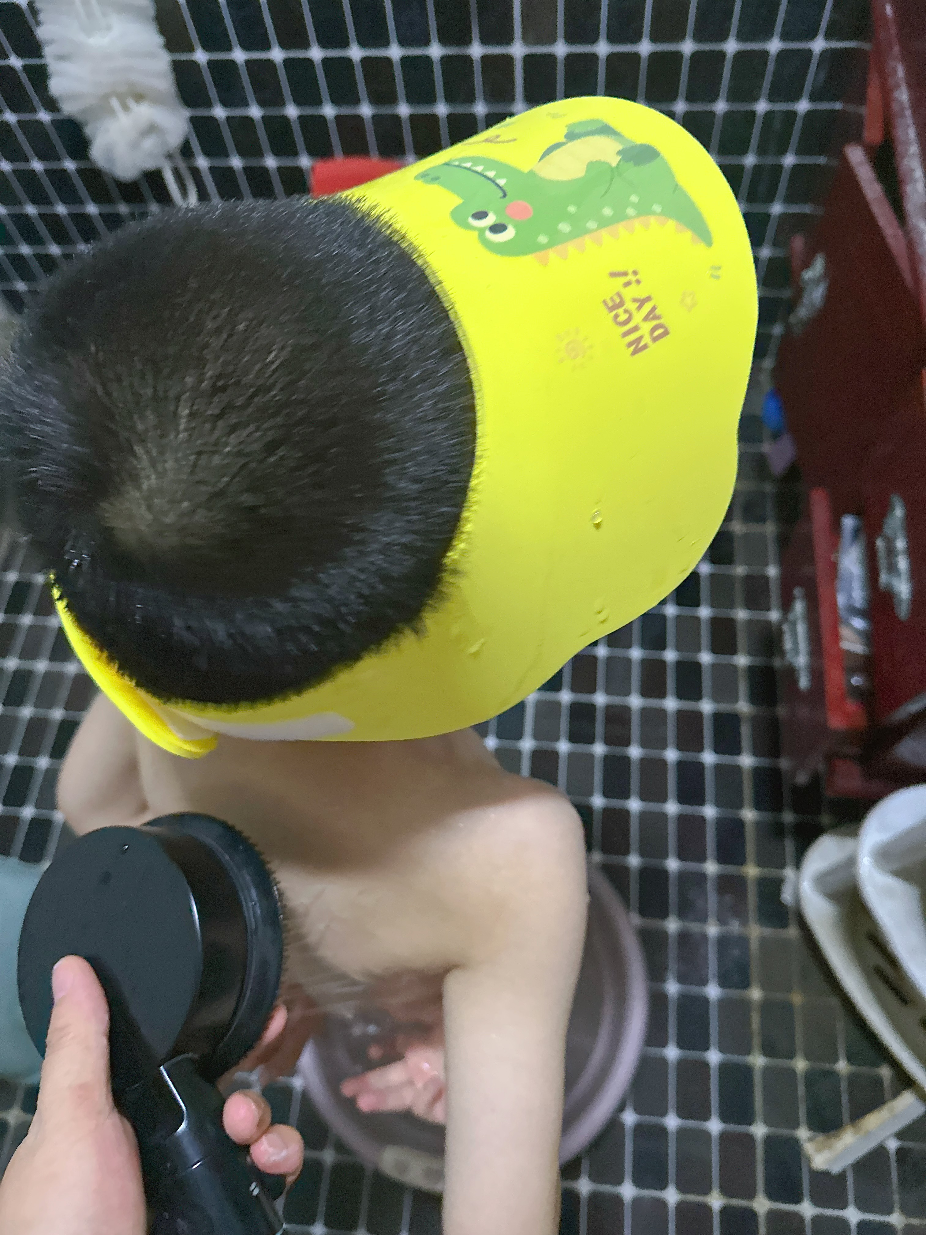 COODORA儿童洗头挡水帽婴儿洗头神器宝宝沐浴防水护耳洗澡帽可调节-鳄鱼 实拍图