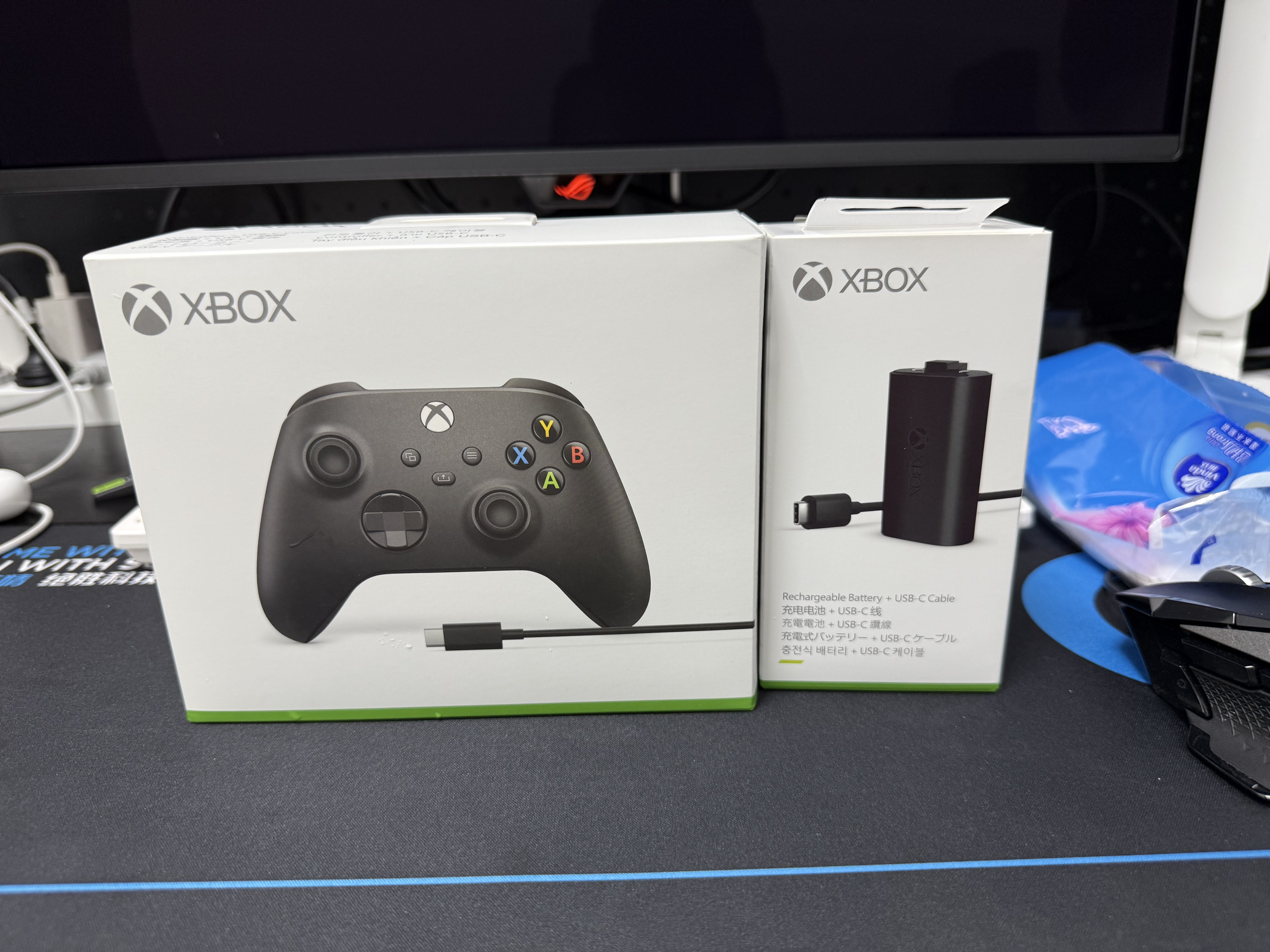 微软（Microsoft）XBOX无线游戏手柄 磨砂黑+USB-C线 蓝牙适配XBOX/PC/平板/手机Steam促销 黑神话悟空 影之刃零 实拍图