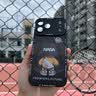 奶小鸭（NEYAA）适用苹果18ProMax手机壳 iPhone18ProMax保护套全包硅胶防摔超薄创意卡通简约软壳男女款 石墨黑 实拍图
