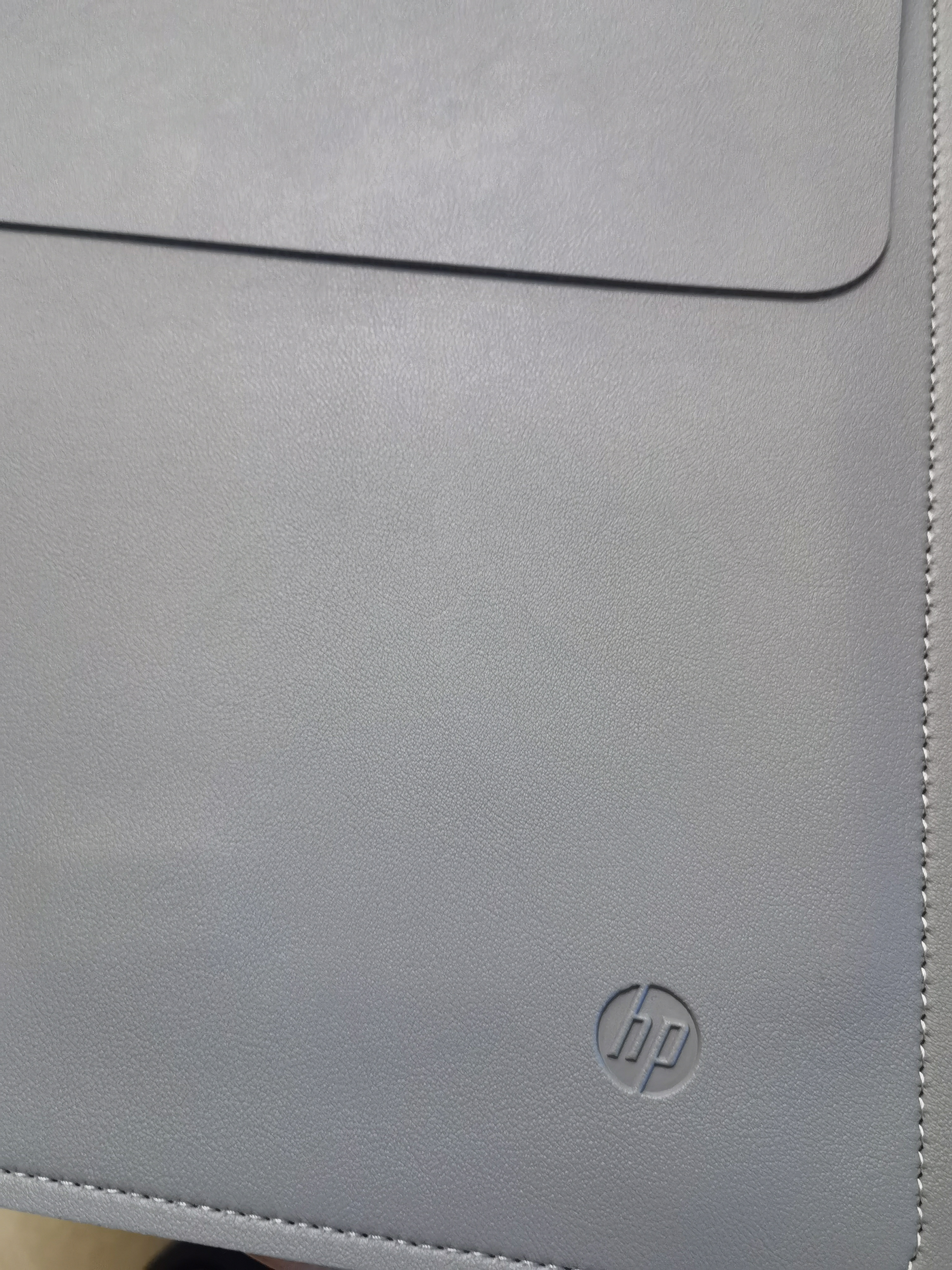 惠普（HP）Pack t笔记本电脑内胆包14英寸 轻薄简约电脑包内胆包  适用平板 商务出差 蓝色 实拍图