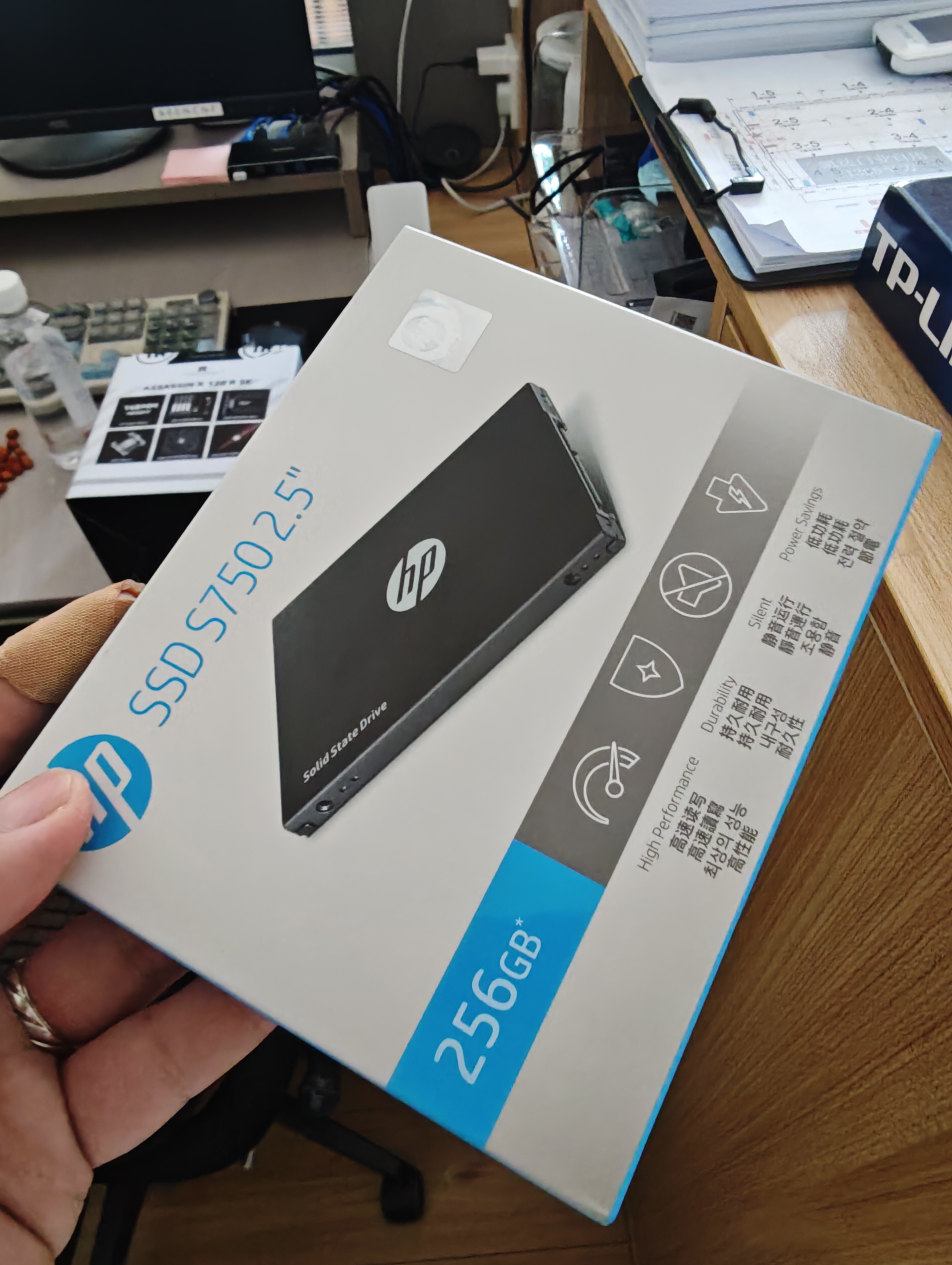 惠普（HP）256G SSD固态硬盘 SATA3.0接口 S750系列 实拍图