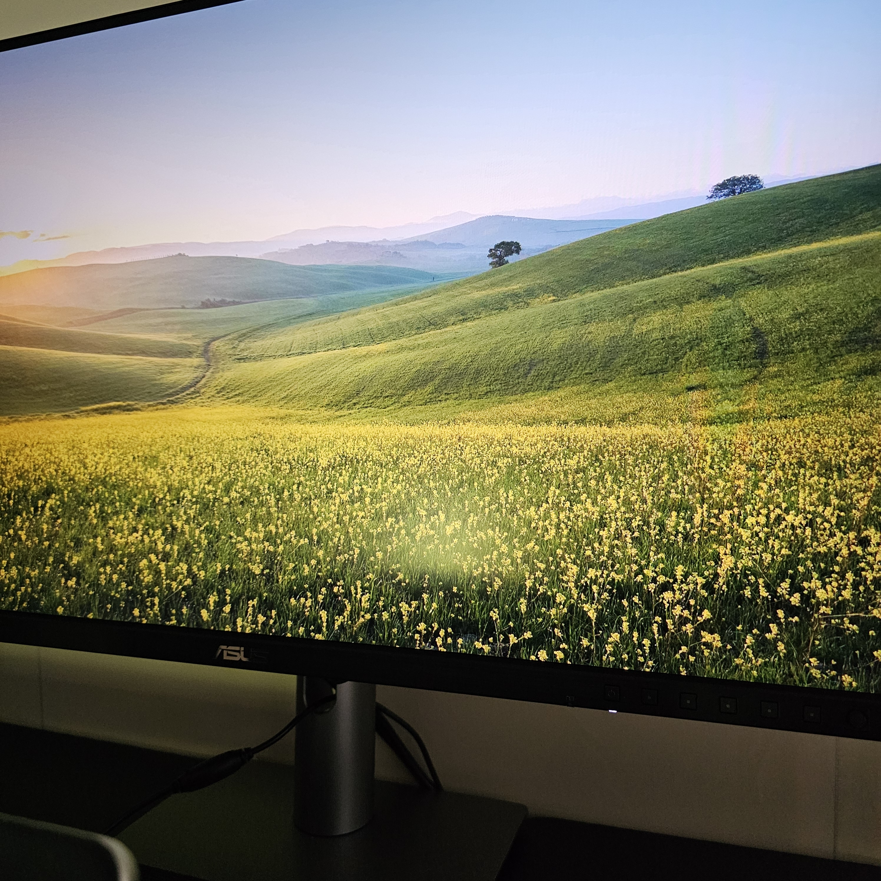 华硕ProArt PA278QGV 27英寸显示器专业显示器2K 120Hz HDR10 178°广角USB接口可与Mac搭配升降带音响 实拍图