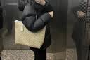 蔻驰（COACH）奥莱女士女包经典标志CITY拉链托特包单肩手提包礼物city30秋季 沙黄色/粉笔白色（新版） 实拍图