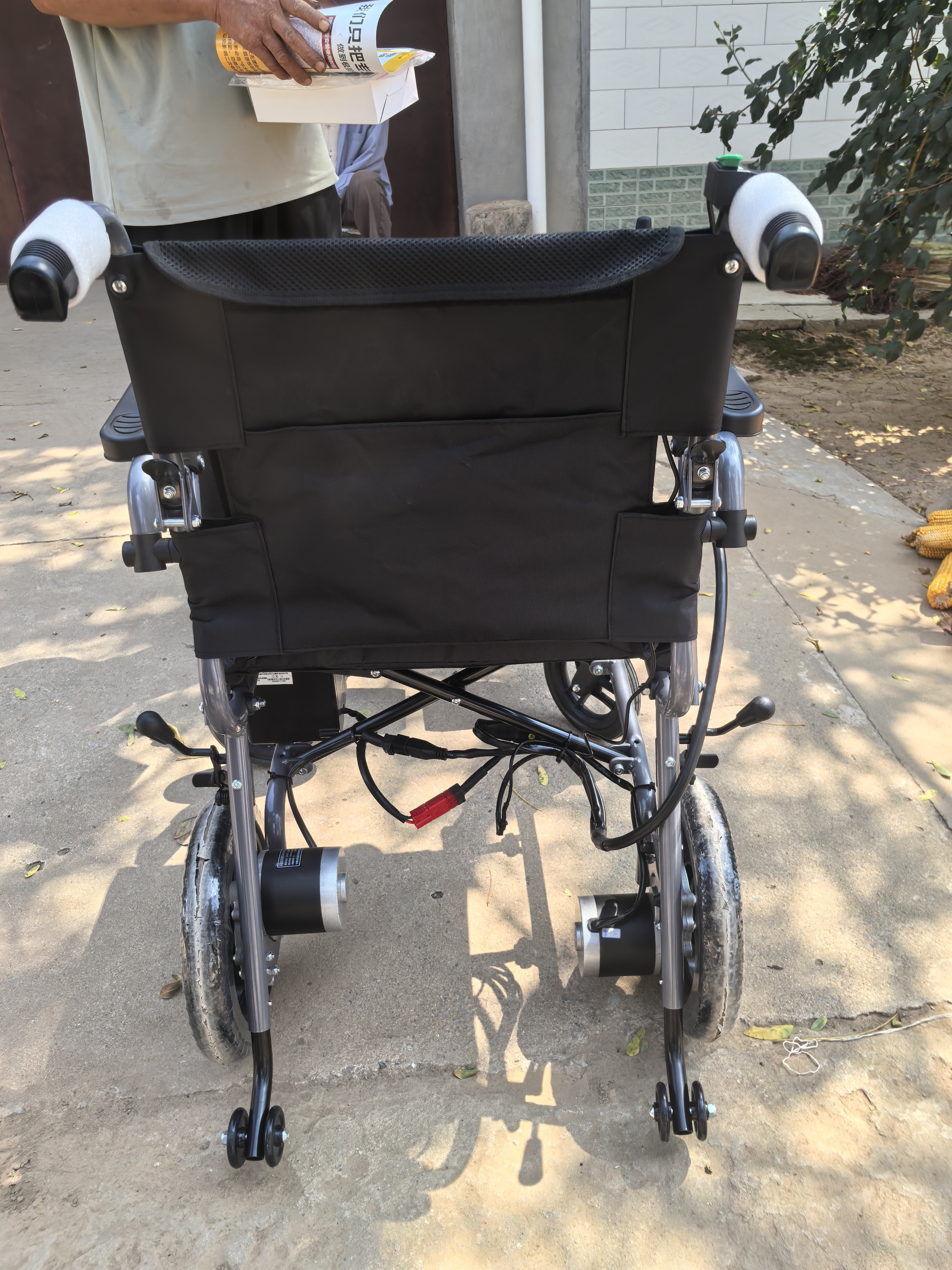 LONGWAY电动轮椅轻便可折叠老人专用智能全自动旅行代步车15LW01302A01 实拍图