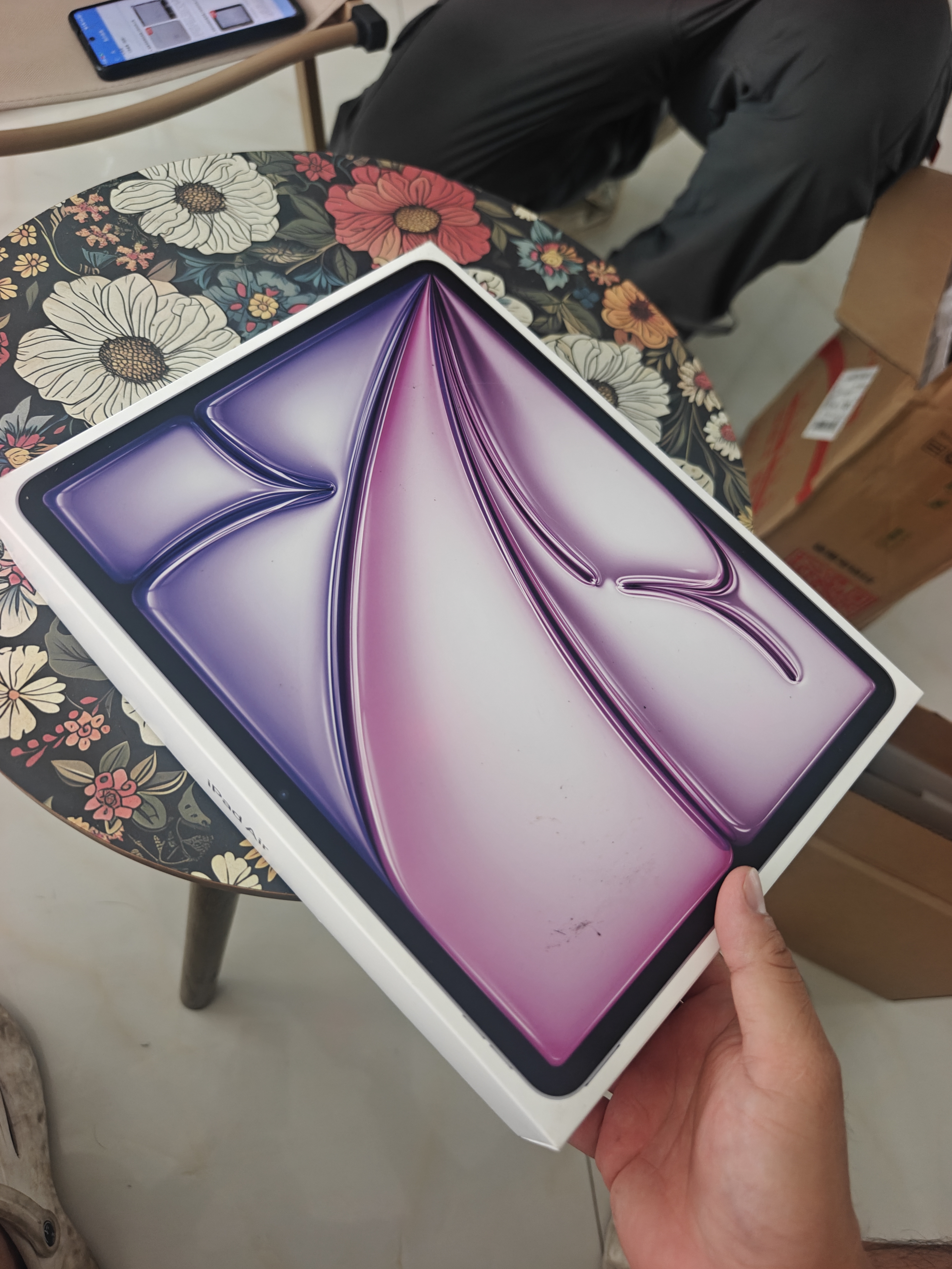 Apple/苹果 iPad Air 13英寸 M4芯片 2026年新款 平板电脑(512G WLAN版)紫色 实拍图
