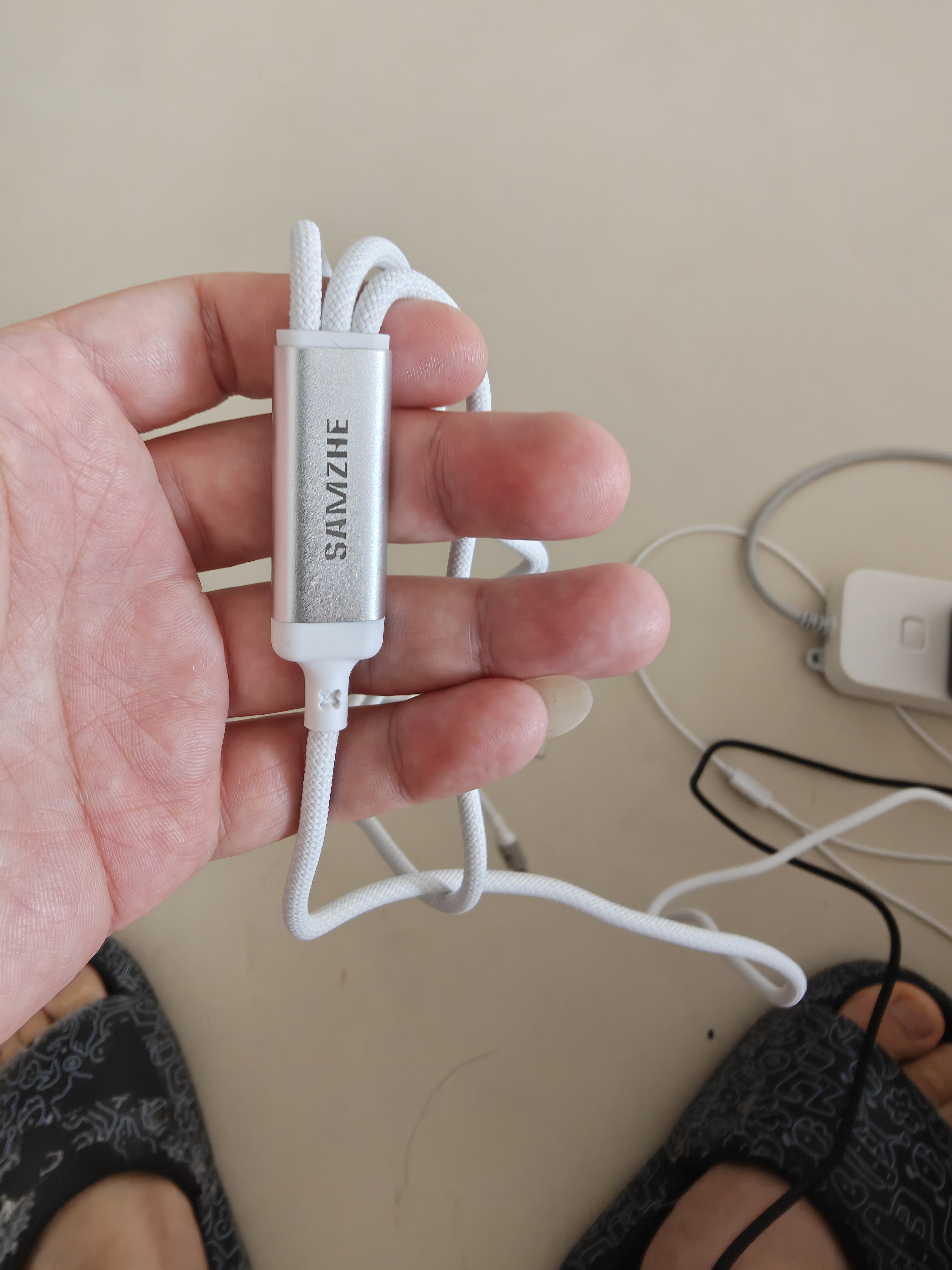 山泽数据线三合一充电线6A快充100W充电一拖三适用苹果Type-c安卓iPhone18/17小米华为手机车载1.5米白 实拍图