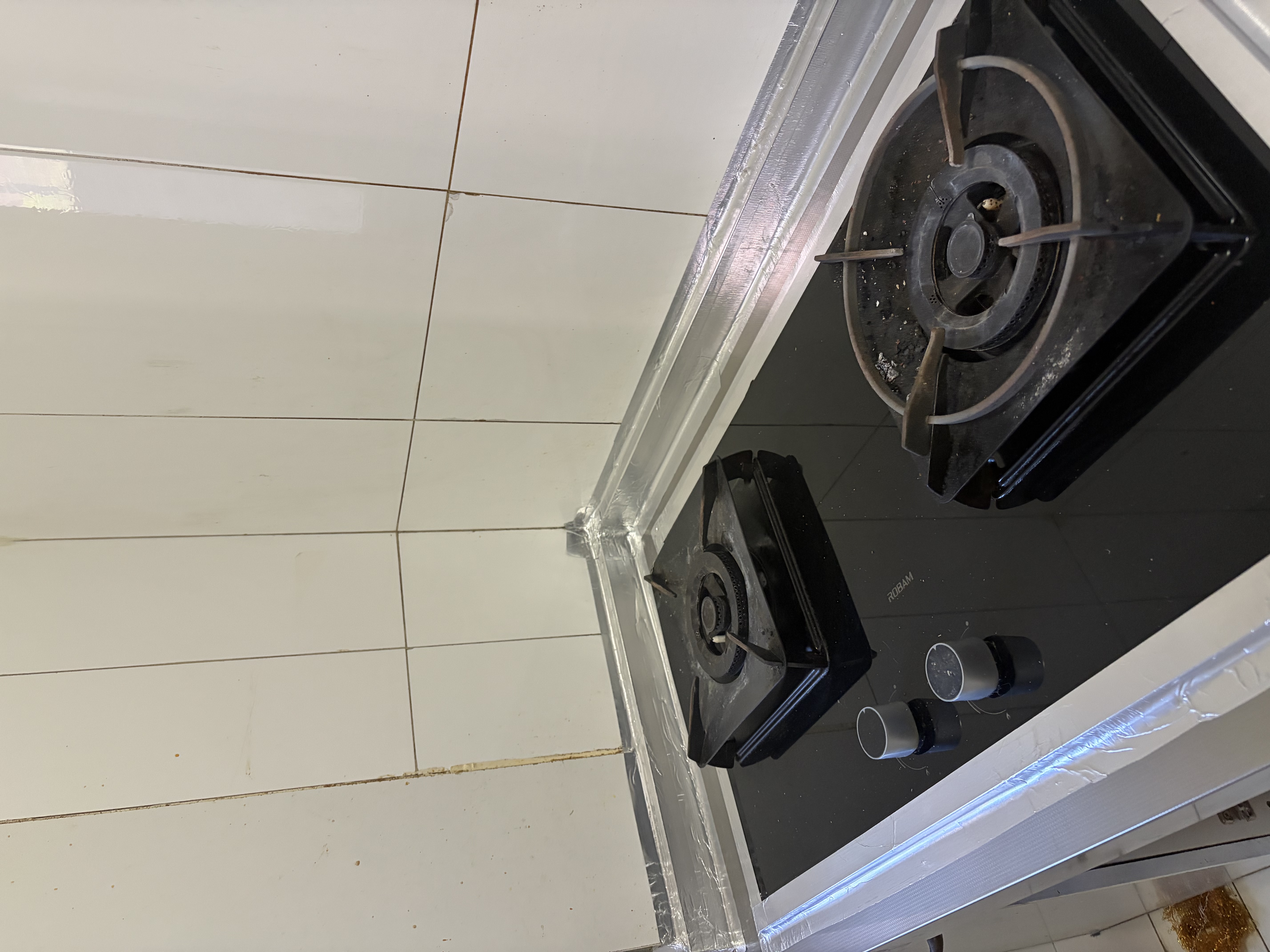 米乐奇耐高温铝箔胶带 加厚锡箔纸自粘贴纸厨房防水防潮防油污胶带 油烟机管道修补隔热密封 4.8厘米*20米*60μm厚 实拍图