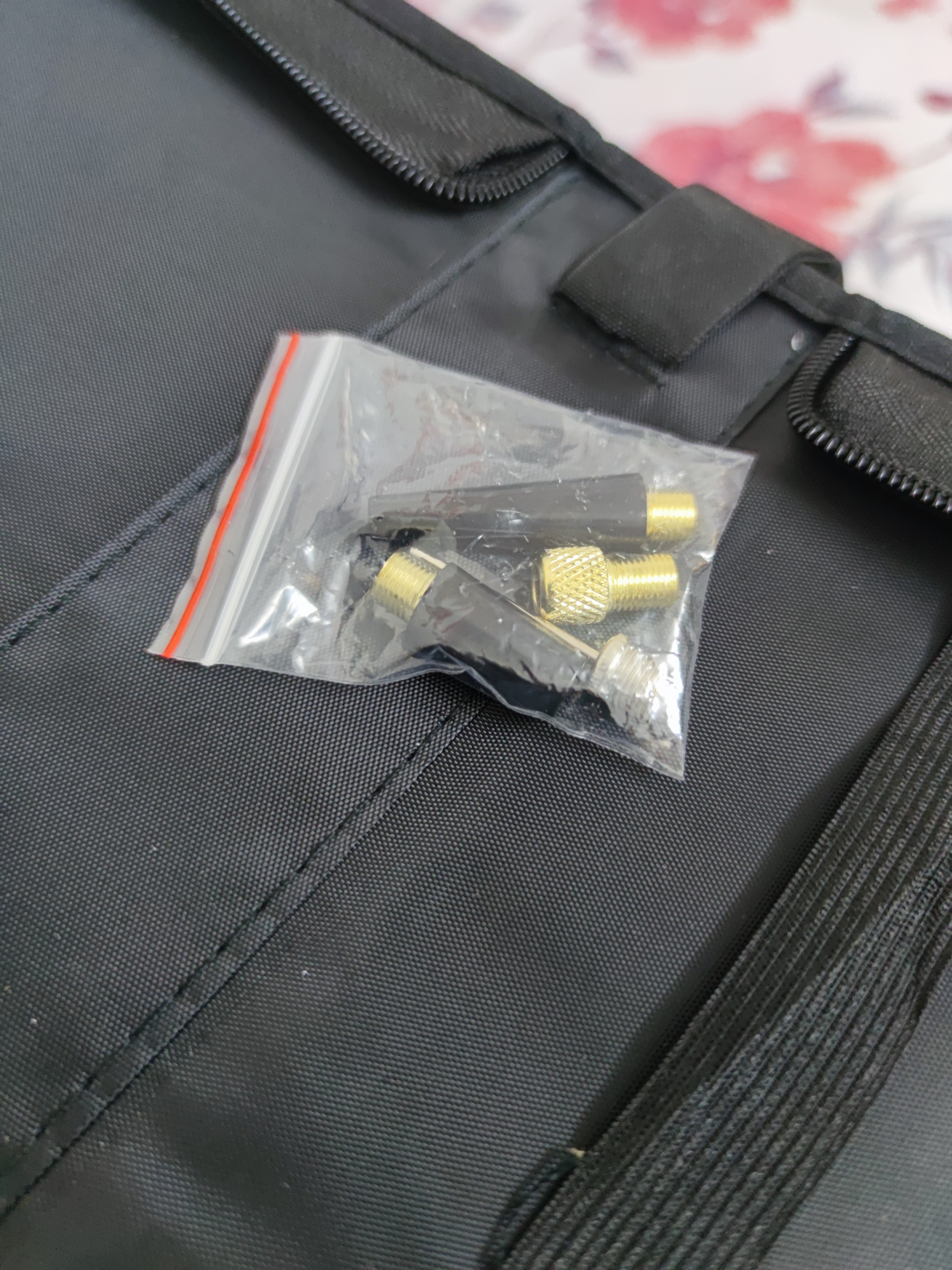 先科【3C认证】汽车应急启动电源充气泵一体机搭电宝户外移动电源充电宝汽车摩托车通用12V通用ZH46 实拍图