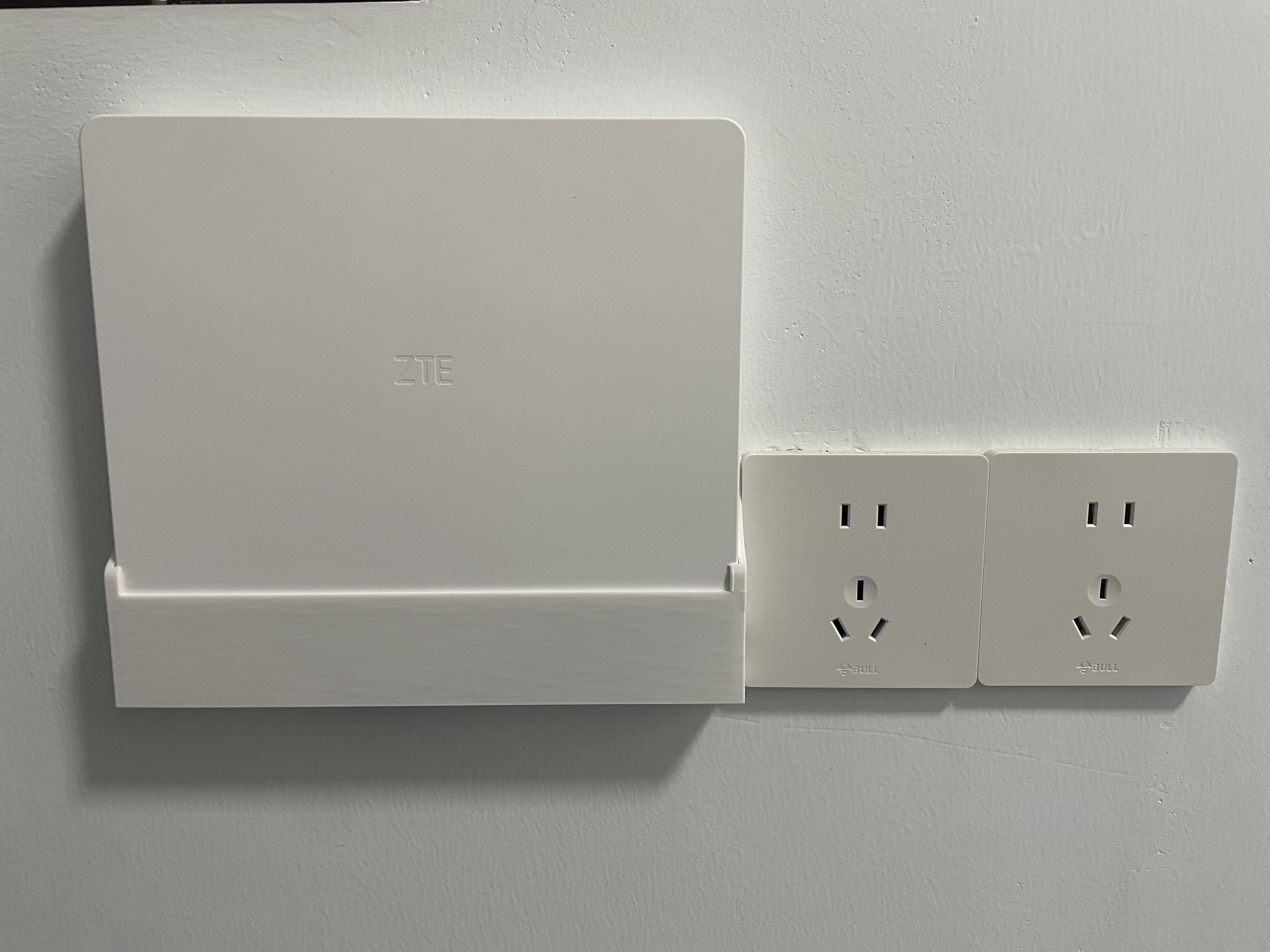 中兴（ZTE）晴天PoE 子路由(单只装)  需搭配套装使用 子母路由全覆盖 AC+AP穿墙王 星云系列 实拍图