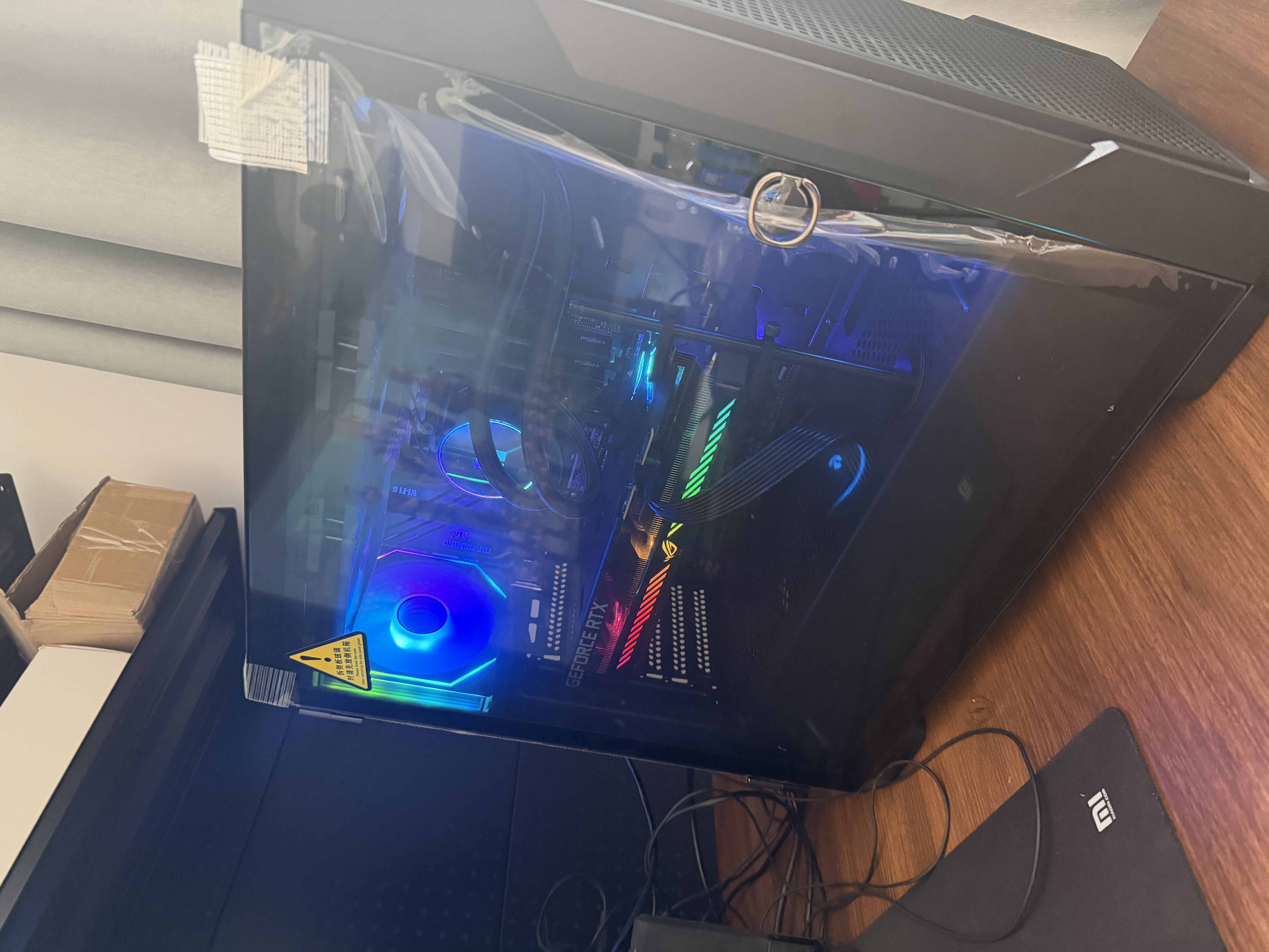 AOC机箱风扇套装CG420B+7把正叶T122RB风扇黑色支持ARGB神光同步/PWM温控 实拍图