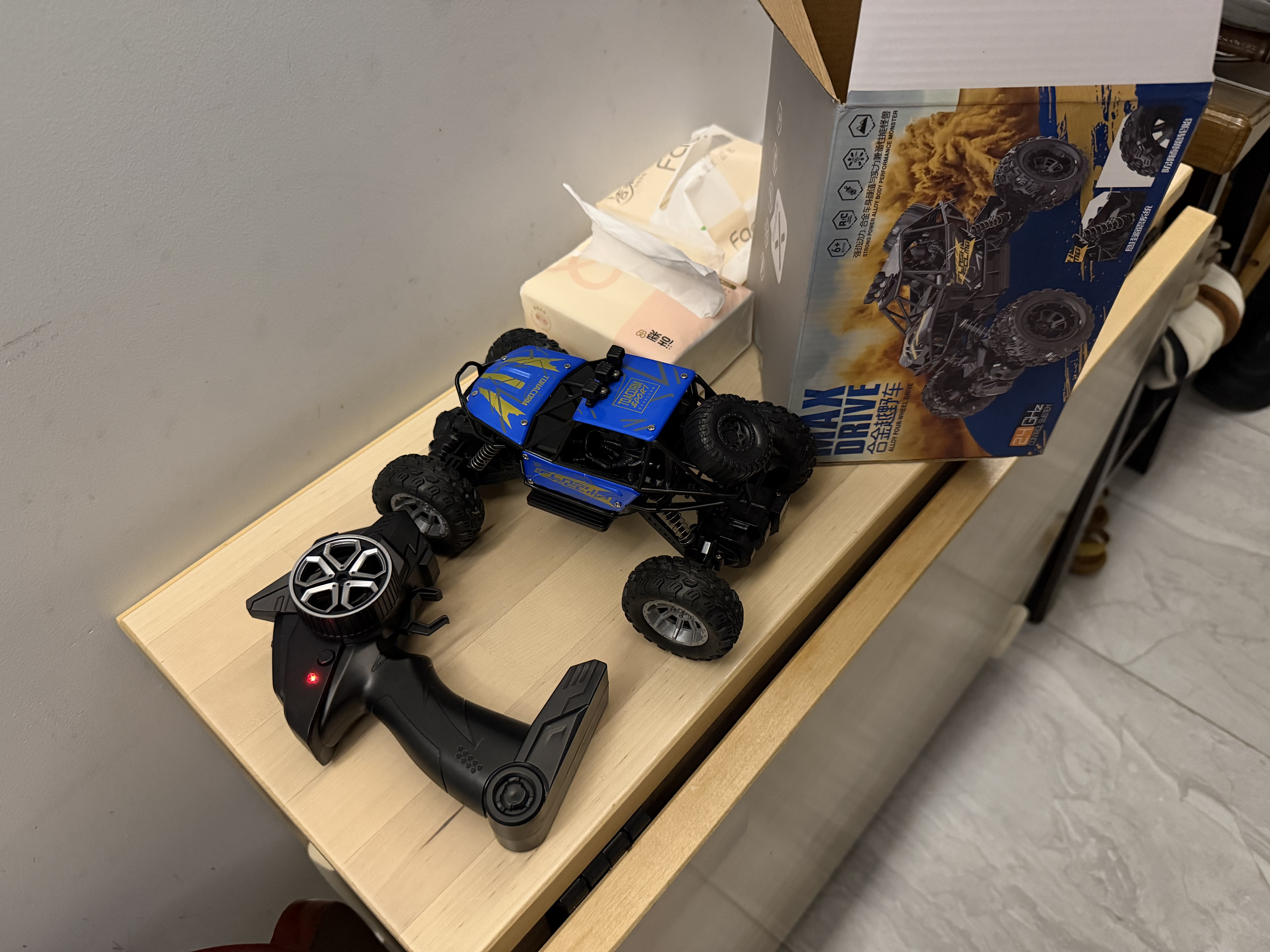 星涯优品遥控汽车儿童玩具男孩特技越野攀爬车RC遥控赛车3-6-12岁生日礼物 实拍图