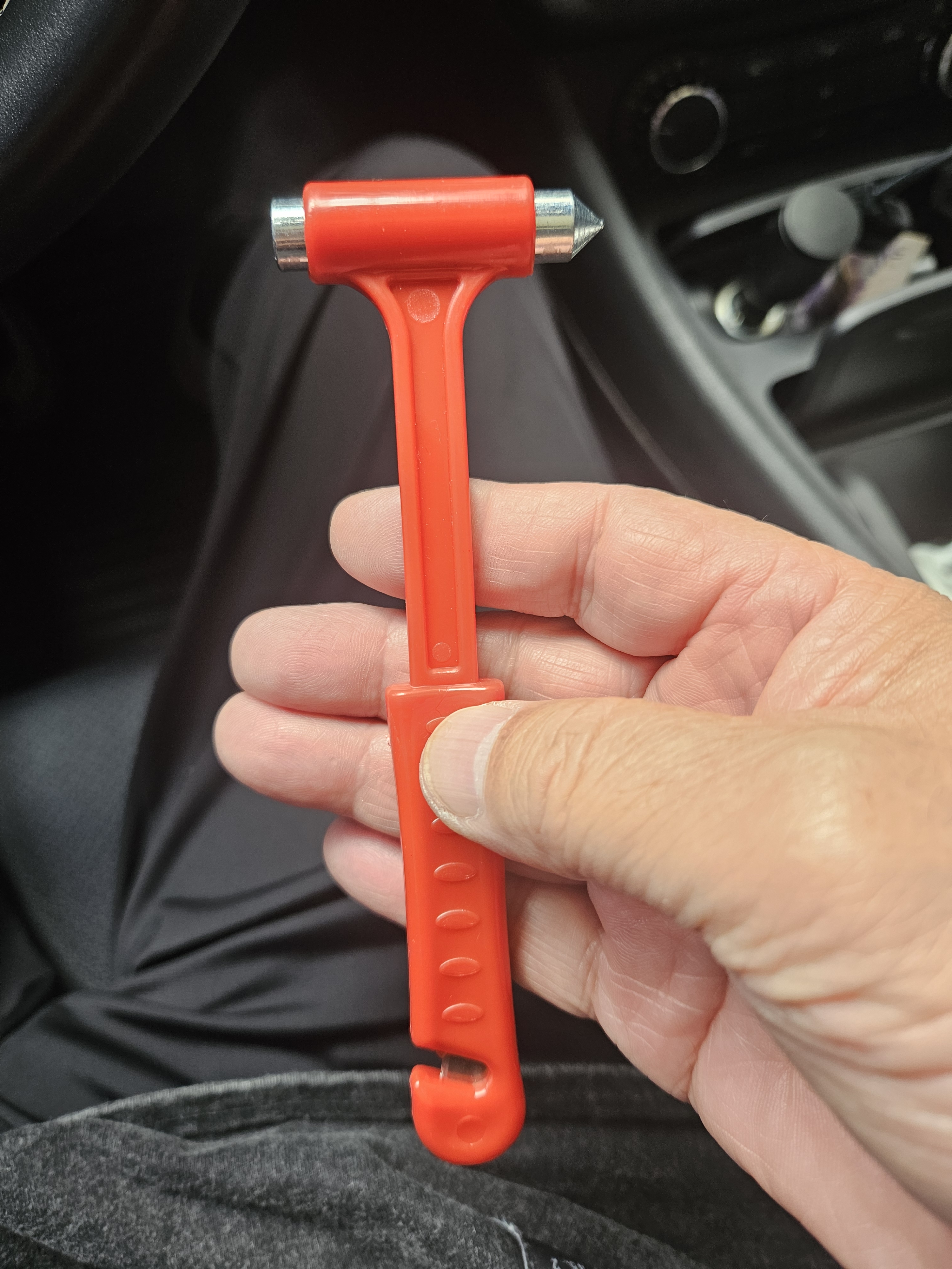 汽车安全锤破窗器车用多功能神器逃生锤车载车窗击破器破窗救生锤 多功能安全锤 实拍图