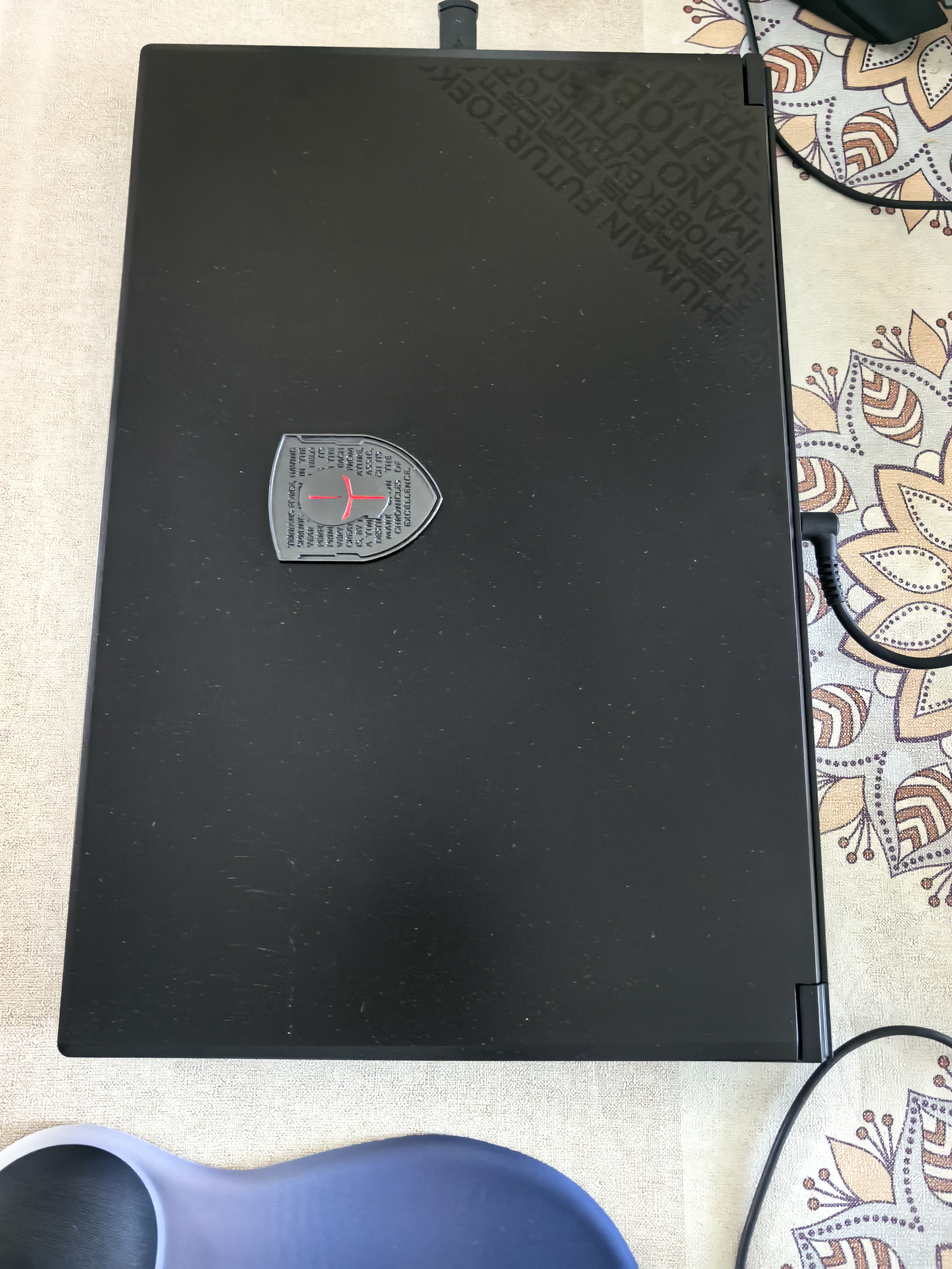 未来人类X77 酷睿i9HX 17.3英寸设计AI游戏笔记本电脑(i9-14900HX 32G 1T RTX5070Ti 2.5K240Hz WiFi7) 实拍图
