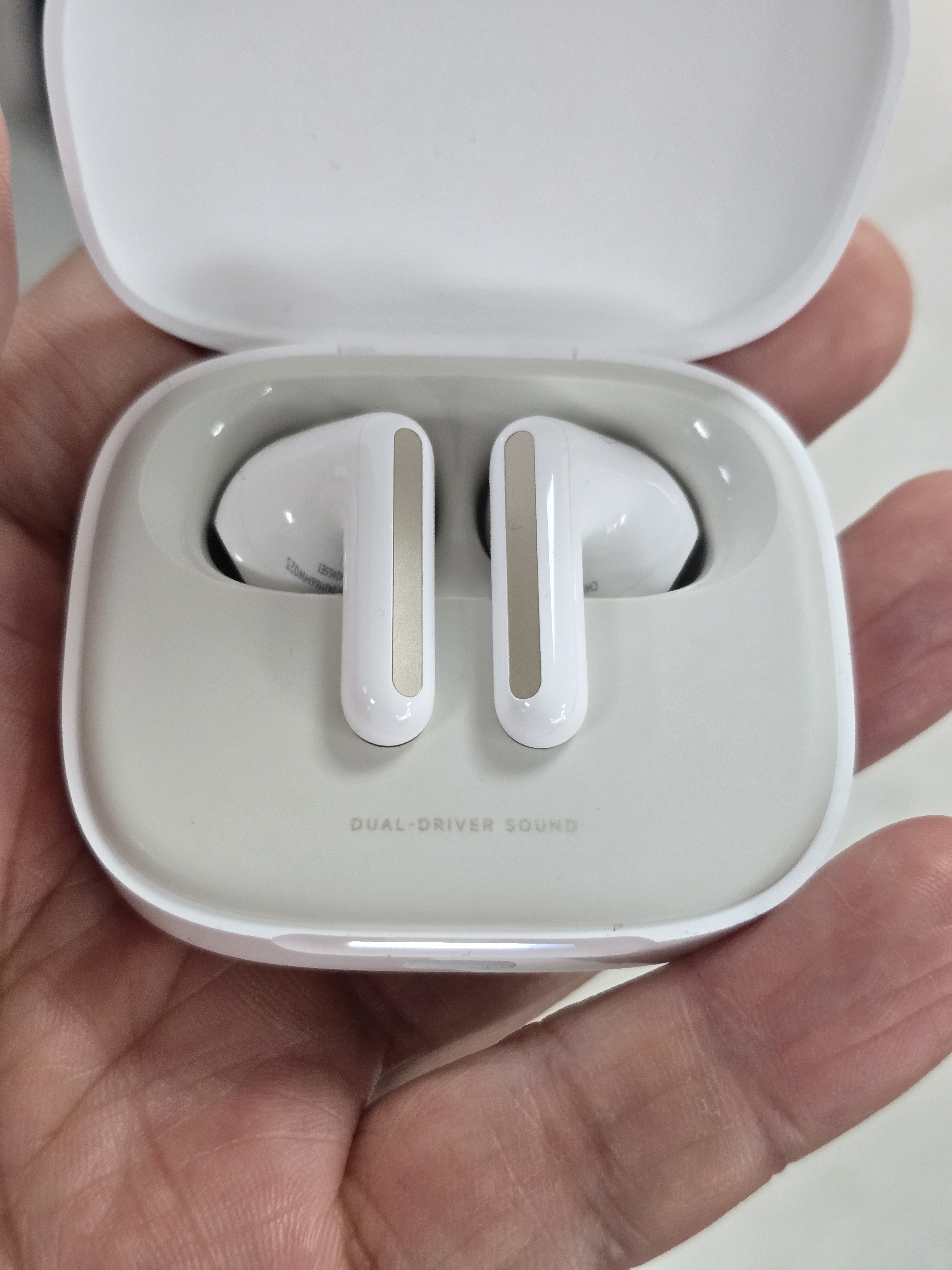 小米（MI）Redmi Buds 7S 半入耳主动降噪  蓝牙耳机 适用于安卓苹果手机 晴雪白 实拍图