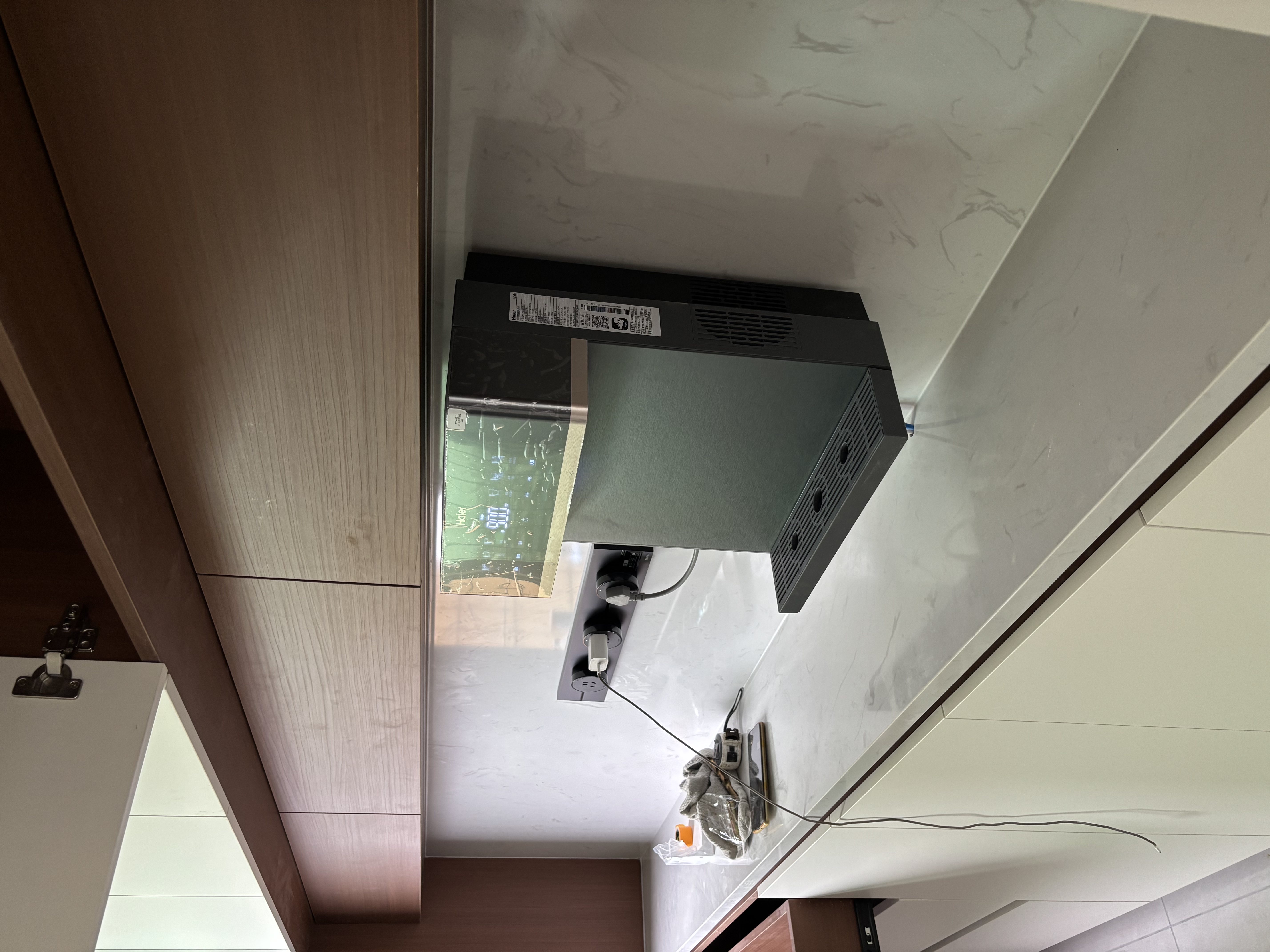 海尔（Haier）鲜活水管线机无水箱【升级自吸可接桶装水】家用直饮机100℃真沸腾UV杀菌饮水机冷热款HGDZ2572-U1 实拍图