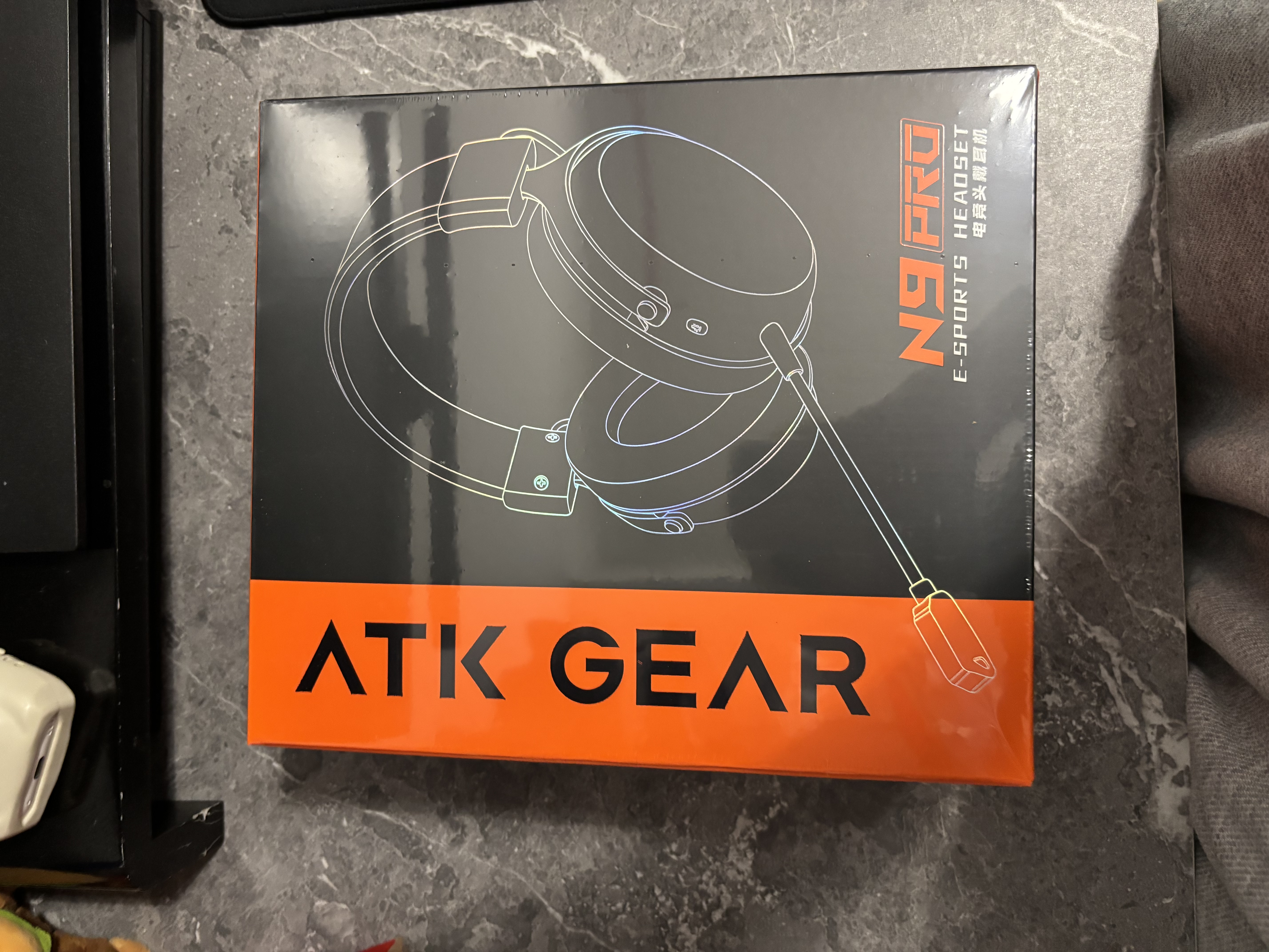 ATK海王星N9游戏耳机头戴式 四模连接无线耳机蓝牙耳机电竞游戏专用三角洲MOBA吃鸡270g轻量化 ATK海王星N9 Pro黑色 实拍图