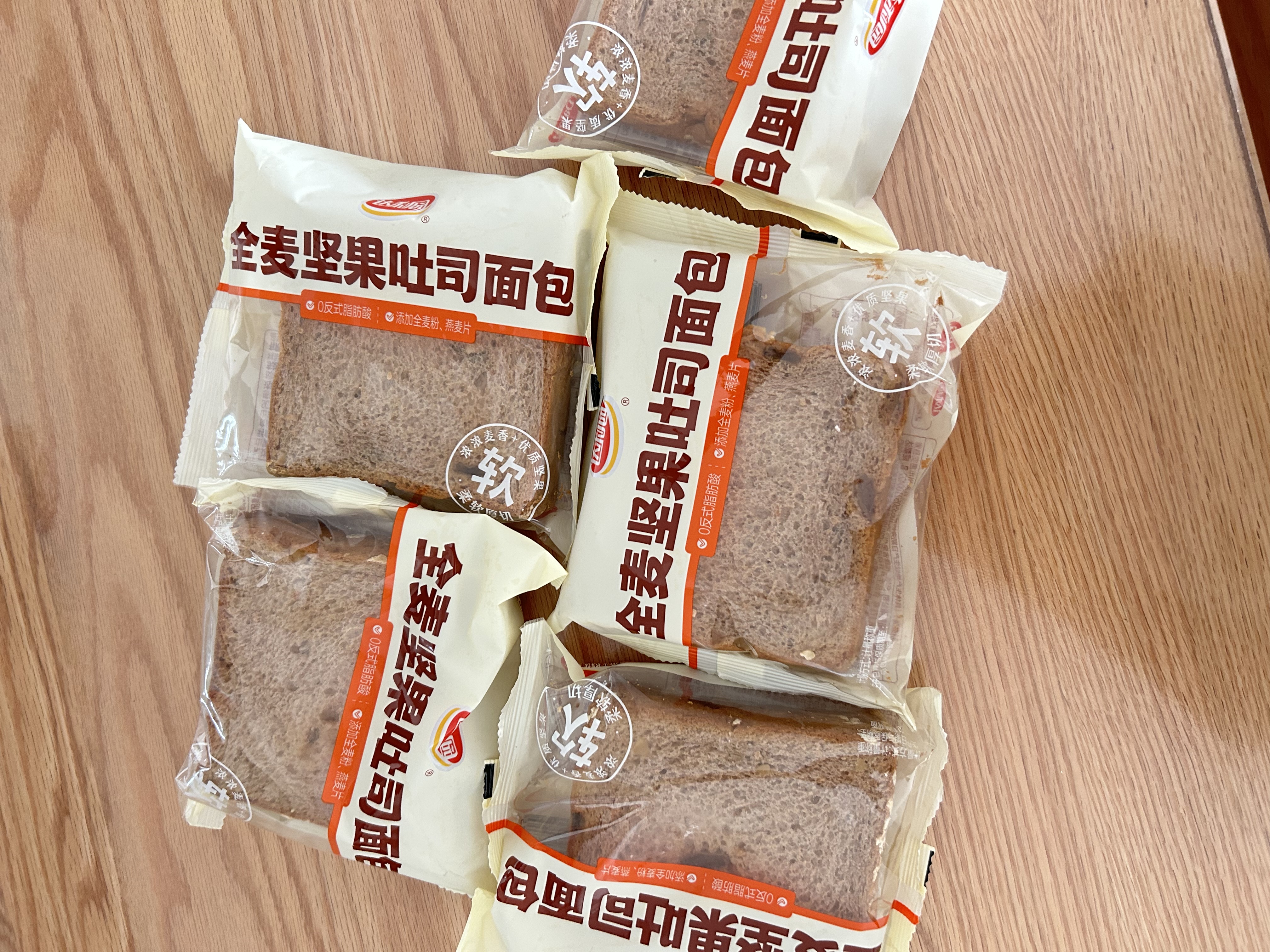 达利园全麦坚果吐司面包450g营养早餐坚果粗粮代餐下午茶零食 实拍图