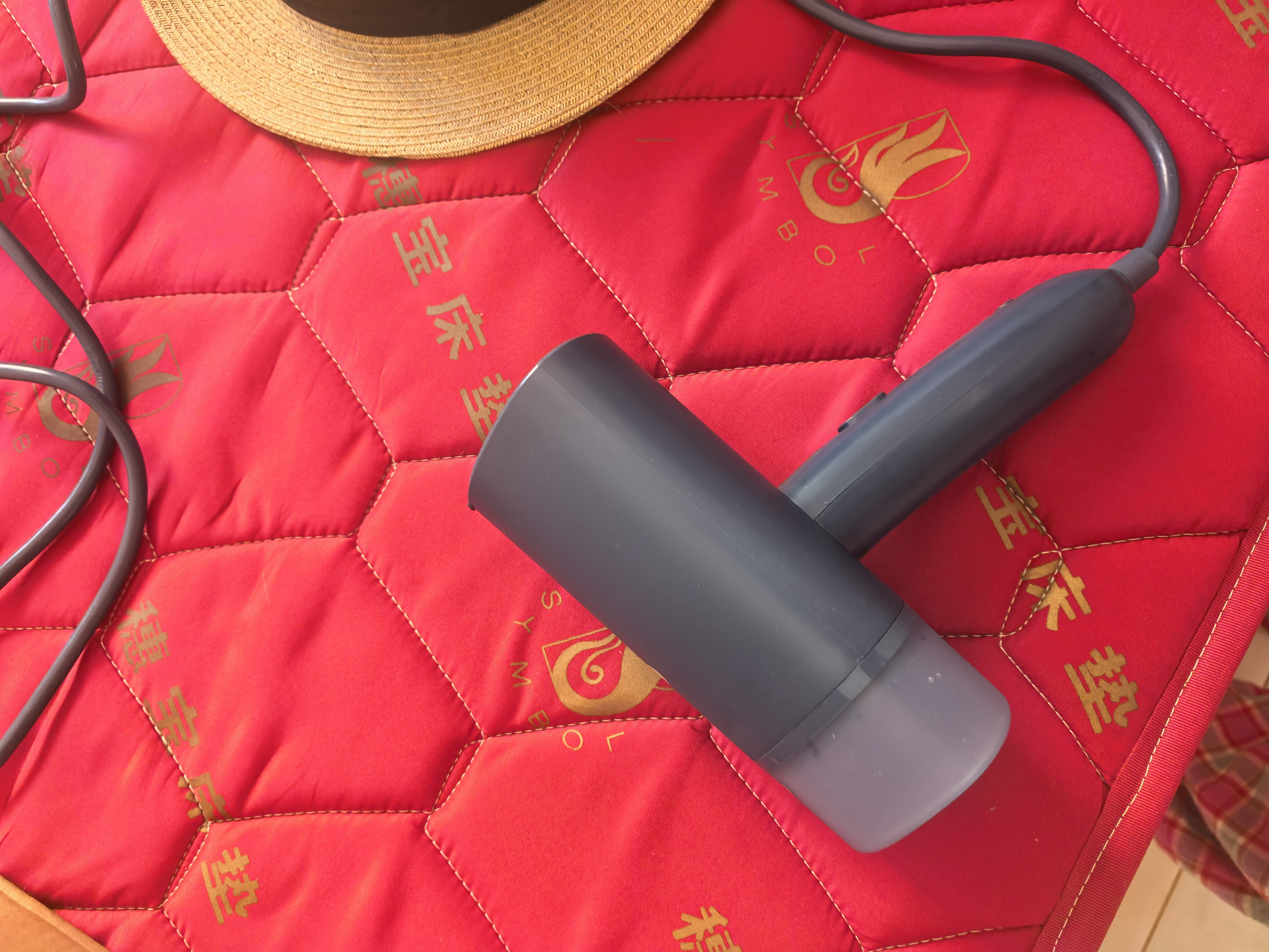 飞利浦（PHILIPS）手持挂烫机家用蒸汽挂烫机小型便携式熨烫机 20g/min 100ML 可折叠元气筒 STH3000/28 实拍图